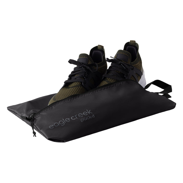 Eagle Creek Pack It Isolate Shoe Sack - Waterproof Travel Shoe Bag for Gym, Hiking & Airplane Carry-On (Black)