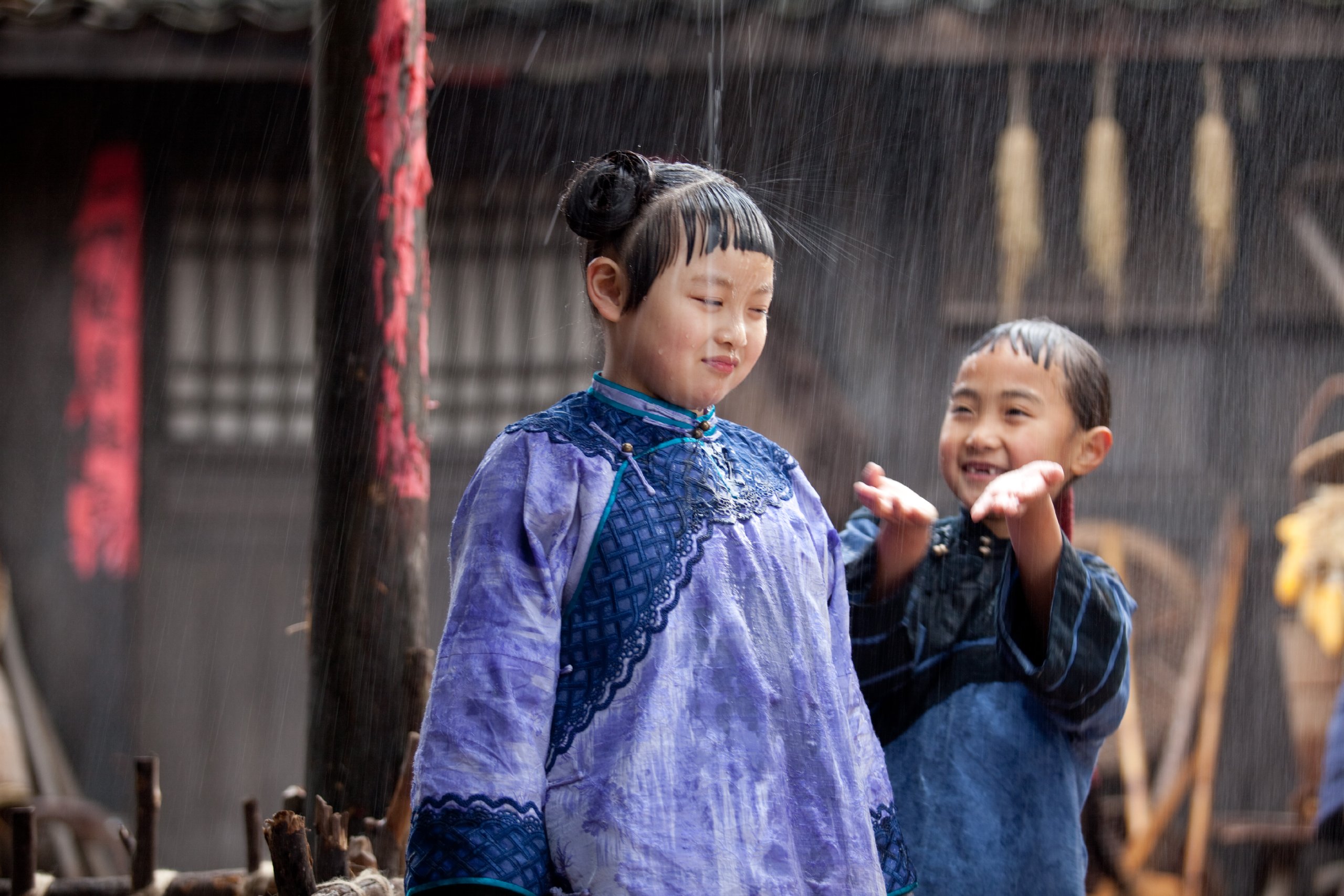 Snow Flower and the Secret Fan Blu-ray - Historical Drama Movie for Women's Friendship & Chinese Culture - Perfect for Movie Nights & Book Club Discussions