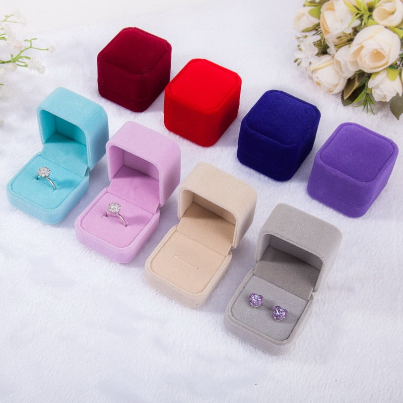 Soft Flannel Jewelry Box with Velvet Lining - Elegant Storage for Rings, Necklaces & Earrings - Perfect for Travel, Gifts & Home Organization