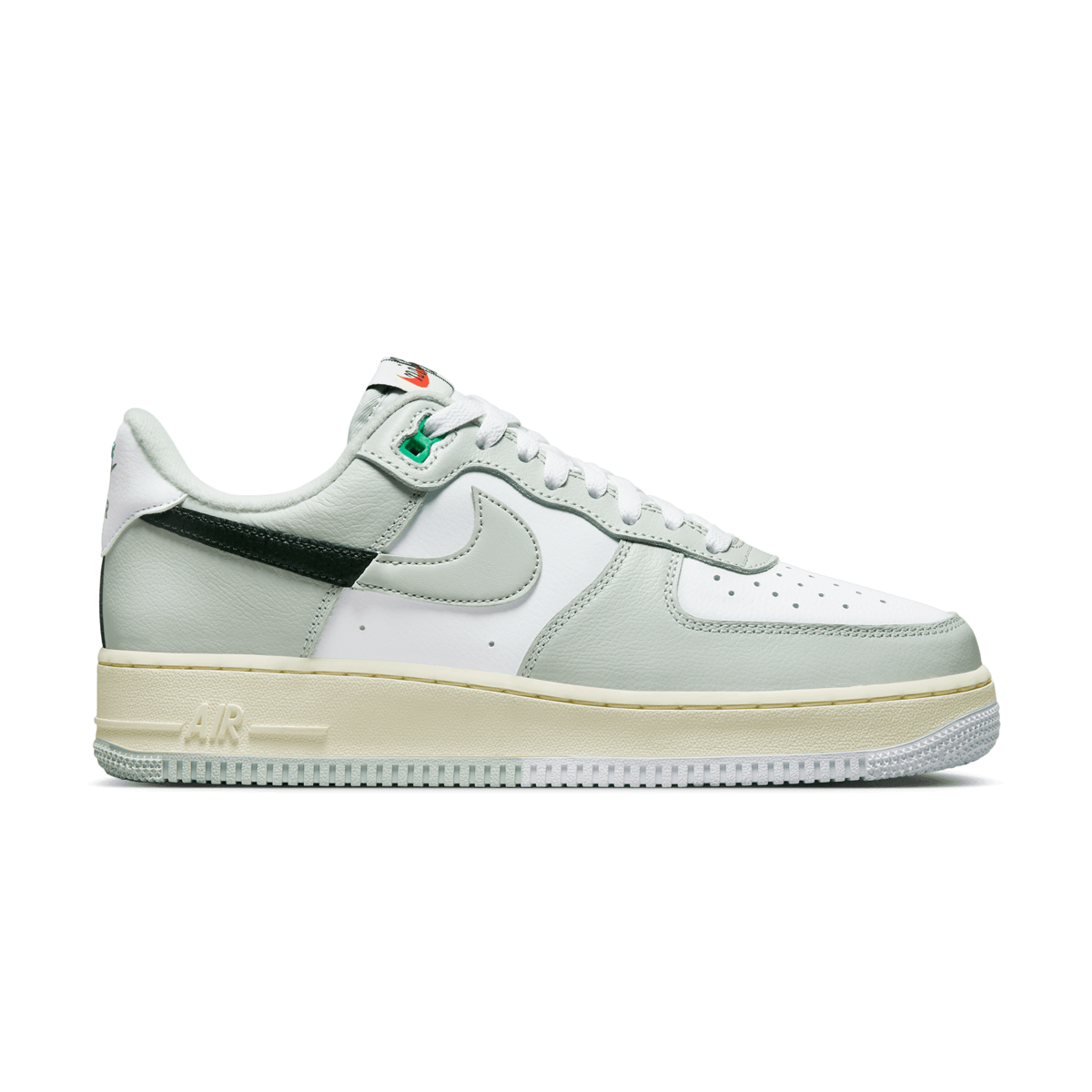 Nike Air Force 1 '07 LV8 'Split' White Black Sneakers - Men's Basketball Shoes for Casual Wear & Street Style Fashion