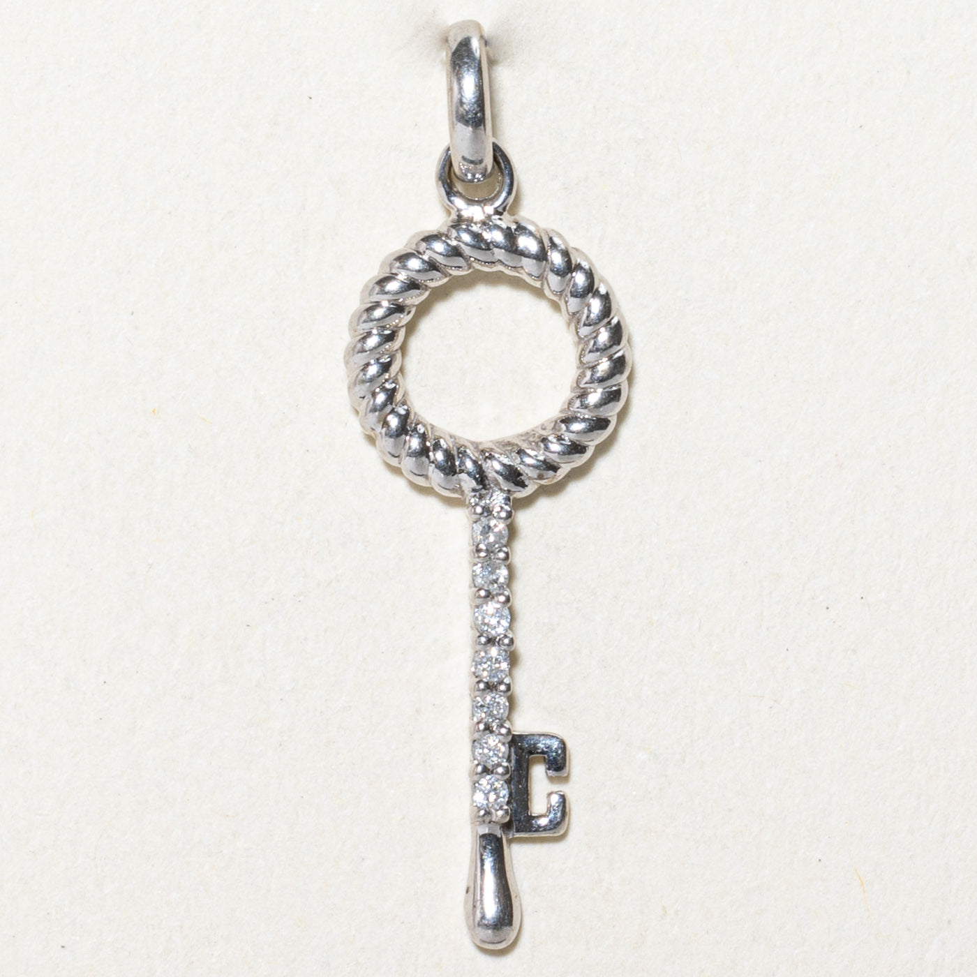 0.05ctw Diamond Key Pendant Necklace - Elegant Jewelry Gift for Women, Perfect for Valentine's Day, Anniversary & Special Occasions