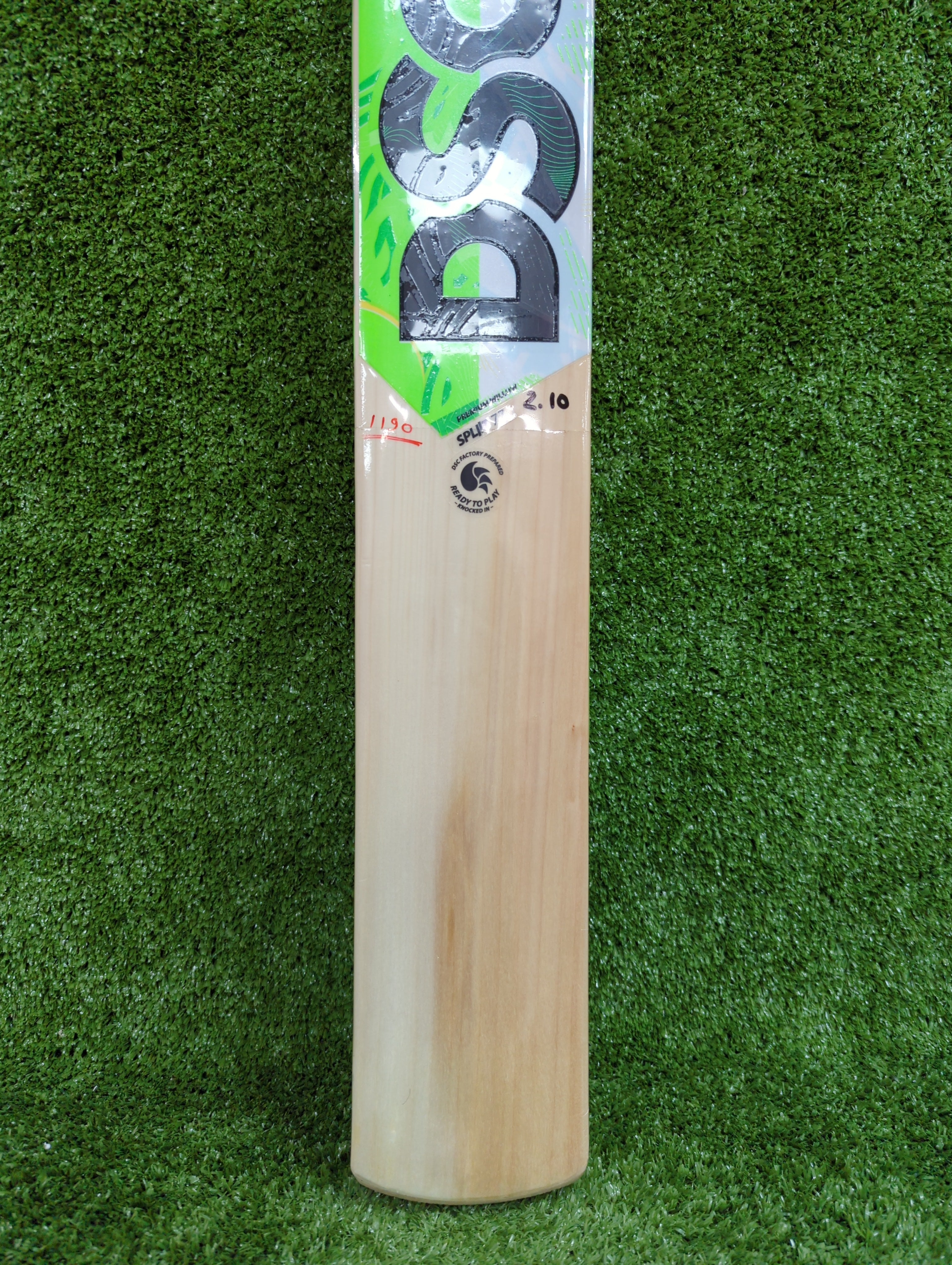 DSC SPLIT 77 Kashmir Willow Cricket Bat - Professional Grade Cricket Equipment for Practice & Matches - Perfect for Outdoor Sports & Cricket Training