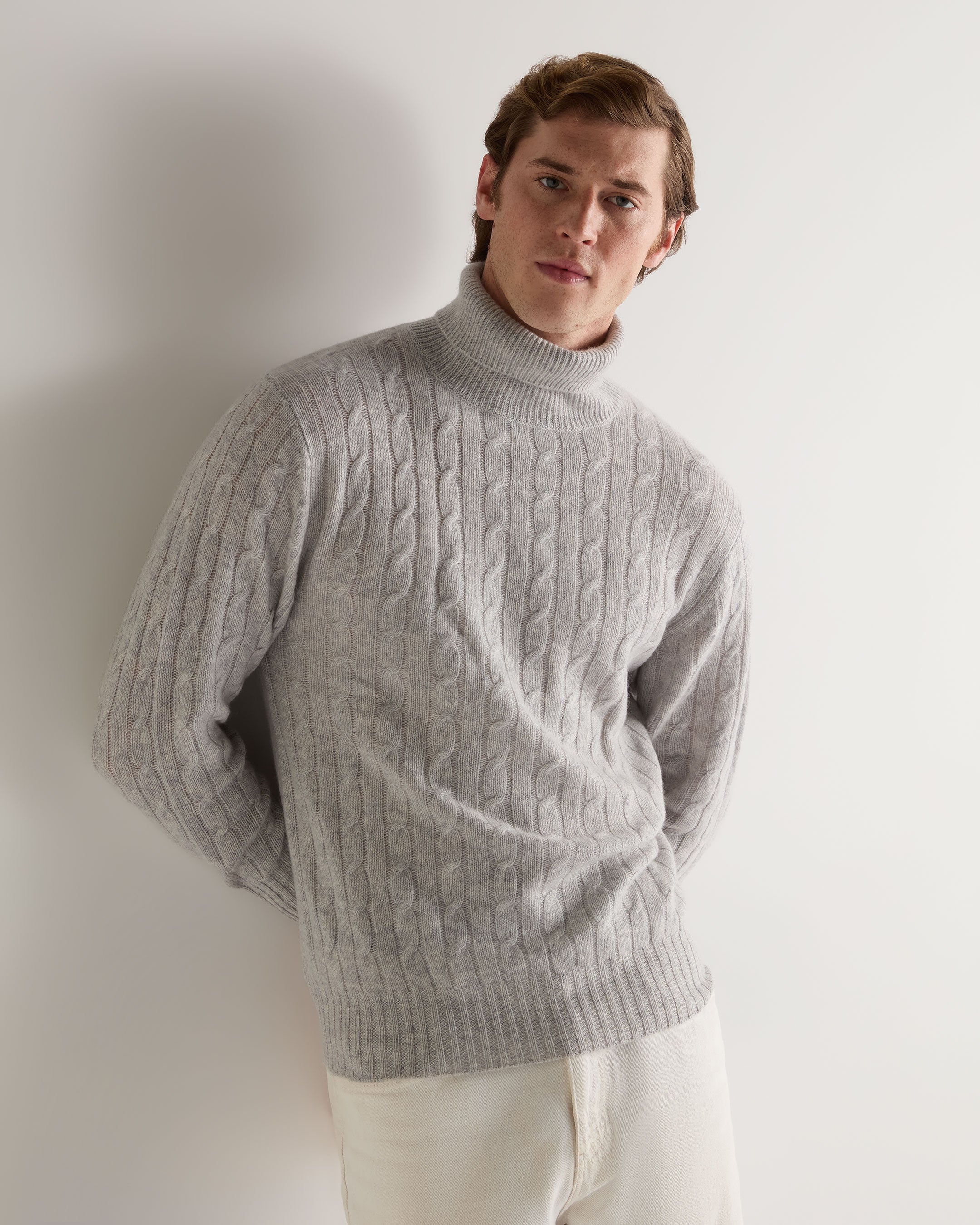 007 Cable Knit Roll Neck Cashmere Sweater for Men - Soft & Warm Fumo Grey - Perfect for Winter Outfits & Office Wear