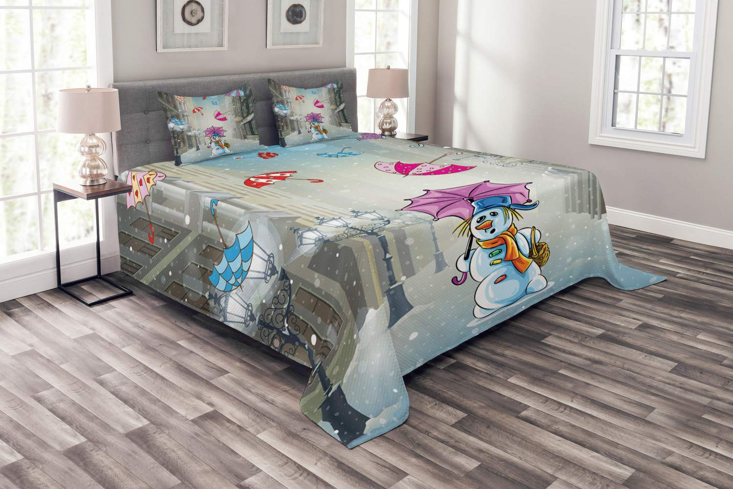 Ambesonne Winter Bedspread Set - King Size 3 Piece Quilted Coverlet with 2 Pillow Shams, Snowman & Colorful Umbrellas Cartoon Design, Cozy Holiday Bedding for Kids & Teens - Perfect for Christmas Decor, Bedroom Makeover & Winter Home Styling