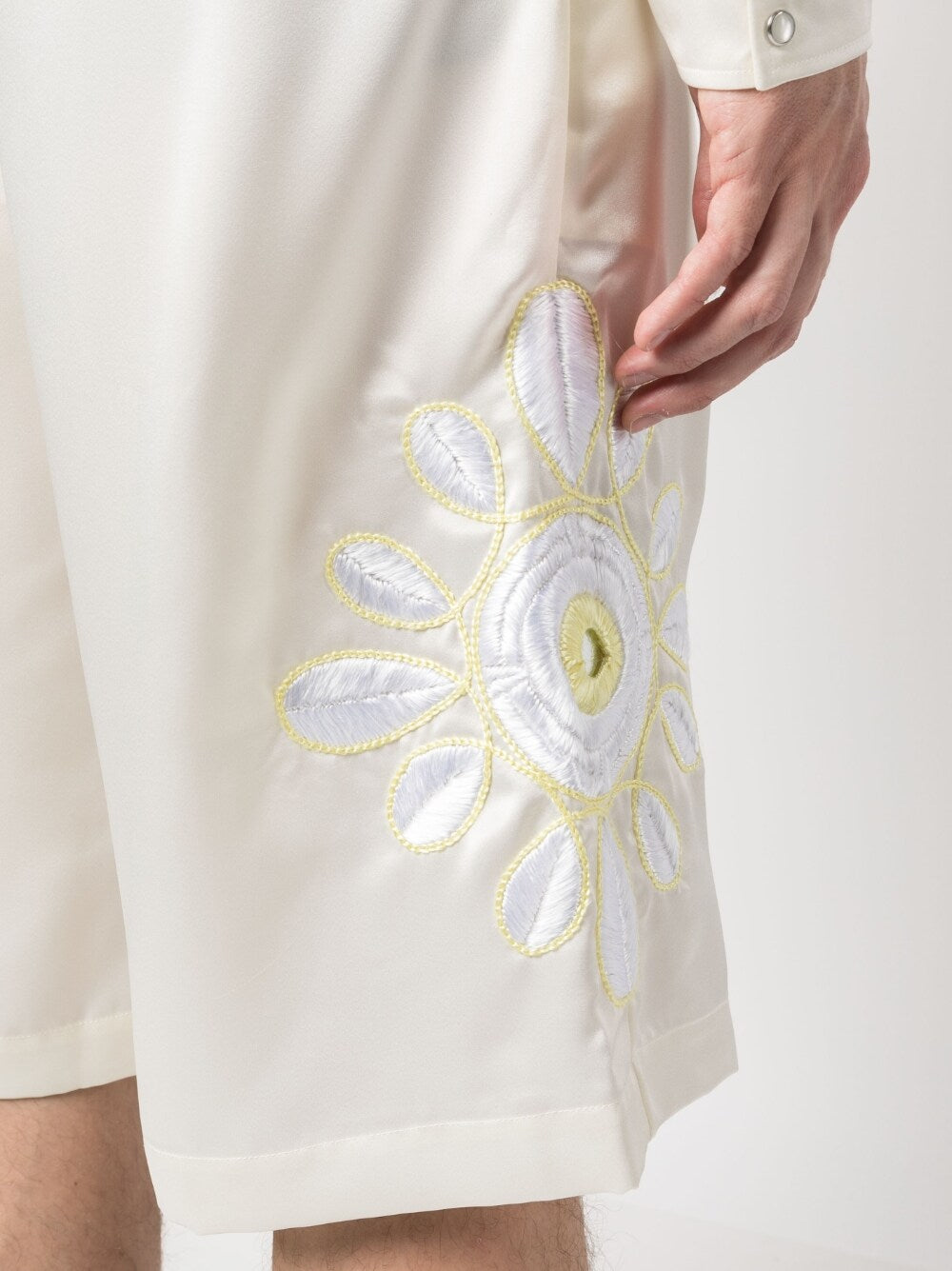 BLUEMARBLE Women's High Waisted White Shorts - Comfortable Summer Casual Shorts for Beach, Travel & Outdoor Activities
