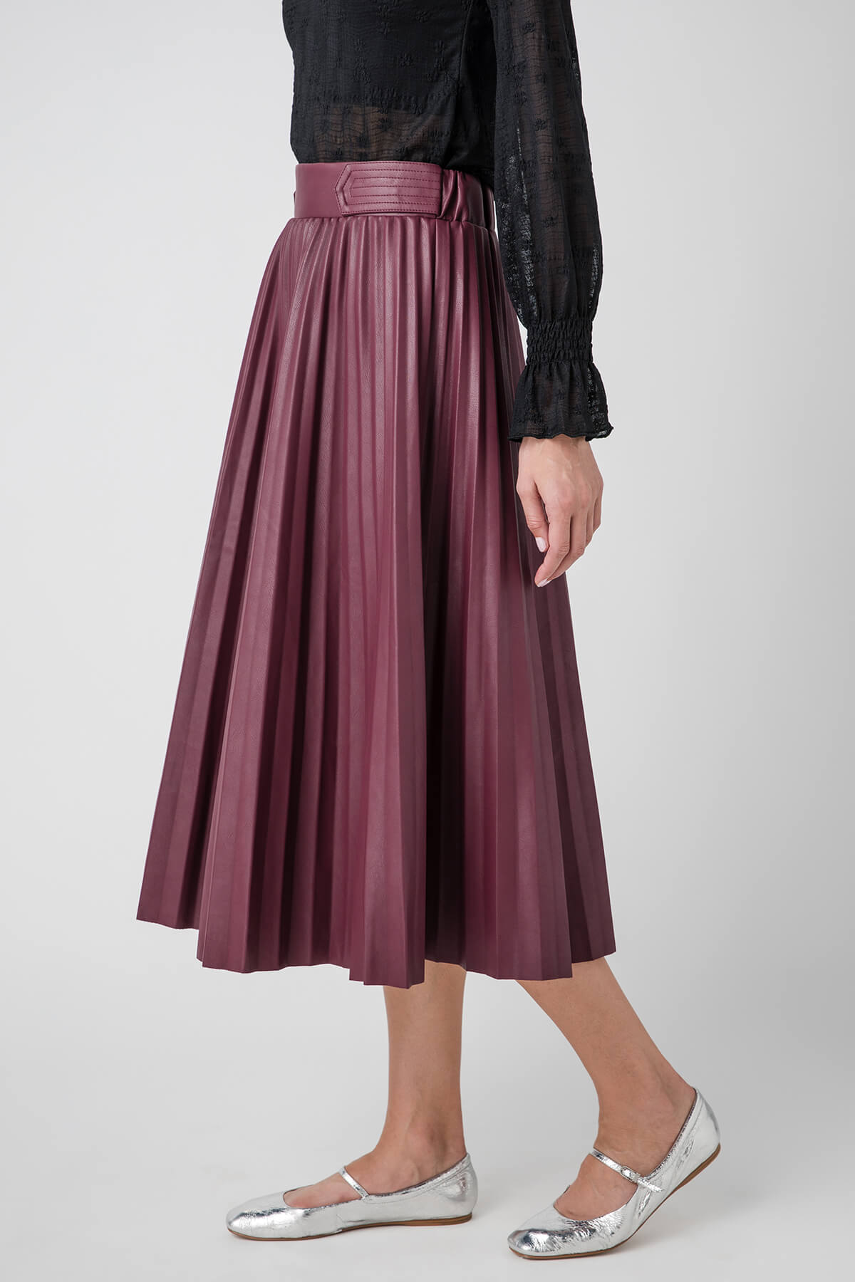 Stylish Pinch Faux Leather Pleated Skirt for Women - Trendy High Waist Mini Skirt for Party, Club & Night Out - Perfect for Fall & Winter Fashion