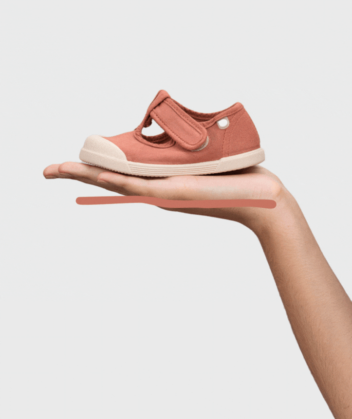 **Igor Boys & Girls Lona Pepito Shoes - Comfortable & Stylish Terracotta Sneakers for Kids - Perfect for School, Play & Outdoor Activities**