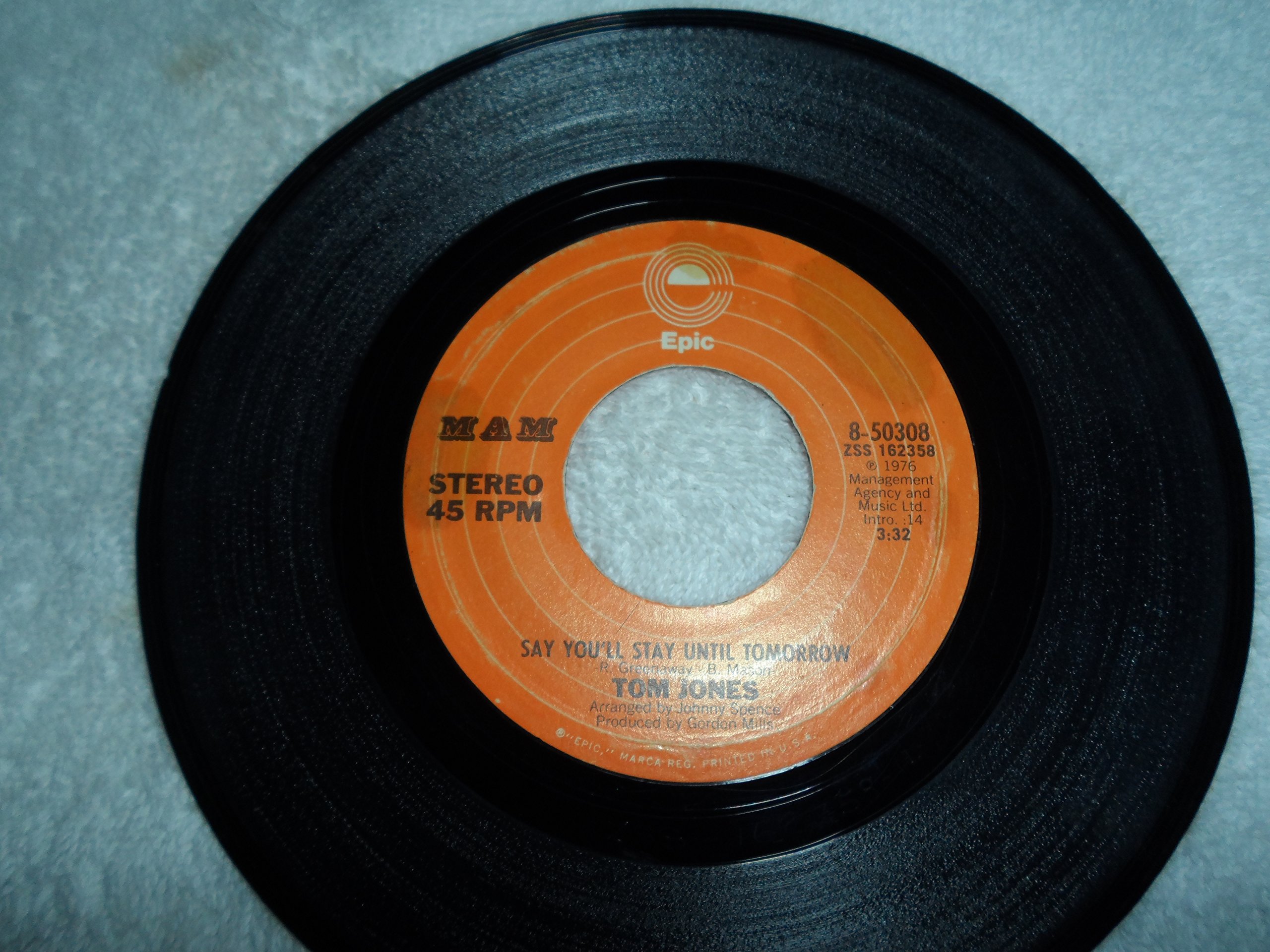 Tom Jones 45 RPM Vinyl Single - Lady Lay / Say You'll Stay Until Tomorrow - Classic Collectible Record for Music Lovers & Vintage Vinyl Enthusiasts - Perfect for Home Listening, DJ Sets & Retro Music Collections