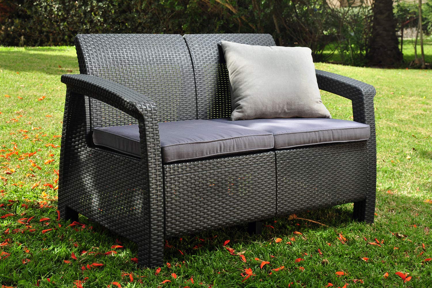 Keter Corfu Resin Wicker Loveseat with Outdoor Cushions - Durable Patio Furniture Set for Front Porch, Deck, Poolside & Garden - Weather-Resistant Grey Seating for Outdoor Relaxation & Entertaining