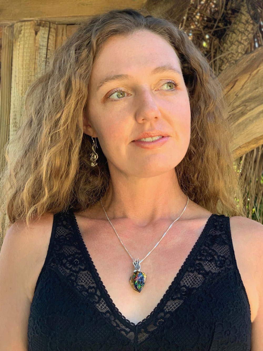 Dichroic Glass Cuttlefish Pendant Necklace - Unique Tentacle Squid Jewelry for Women & Men | Perfect for Halloween, Cosplay, and Ocean-Themed Outfits