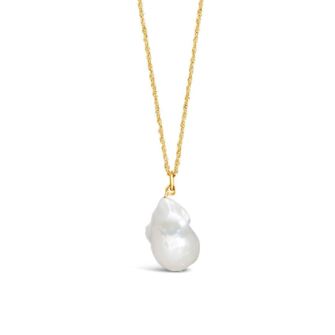 Elegant Baroque Pearl Necklace in Ivory & Gold - Perfect for Weddings, Parties & Special Occasions