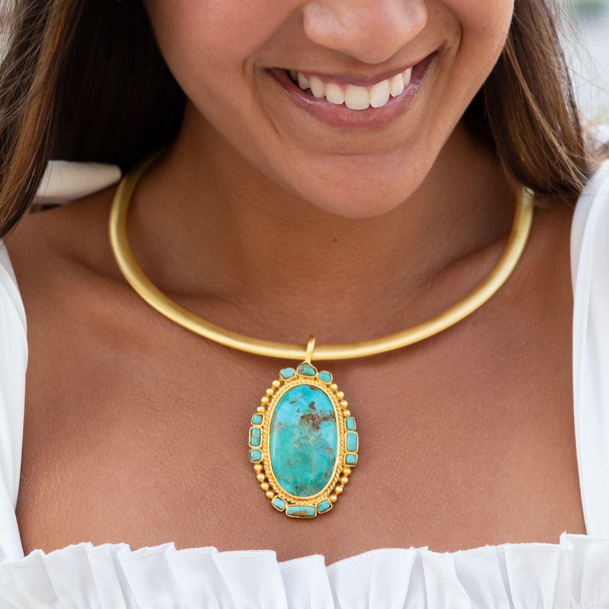 Southwestern Style Turquoise Pendant Necklace - Handmade Native American Jewelry for Women - Perfect for Boho Fashion, Festivals & Gift Giving