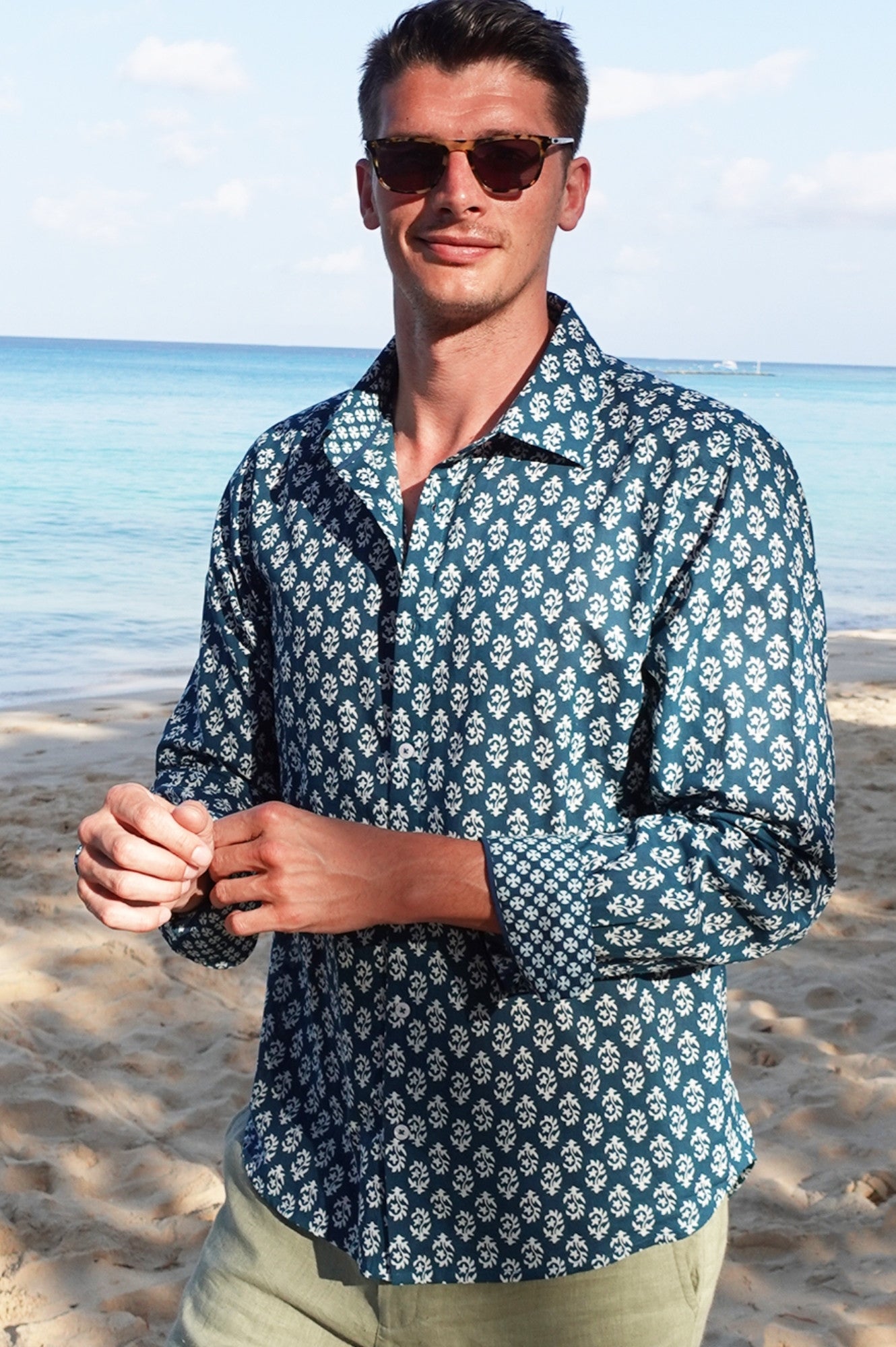 Men's Printed Cotton Shirt - Star Fern Pattern Teal & White Casual Button Down Shirt for Summer Outfits, Beach Wear and Office Casual Style