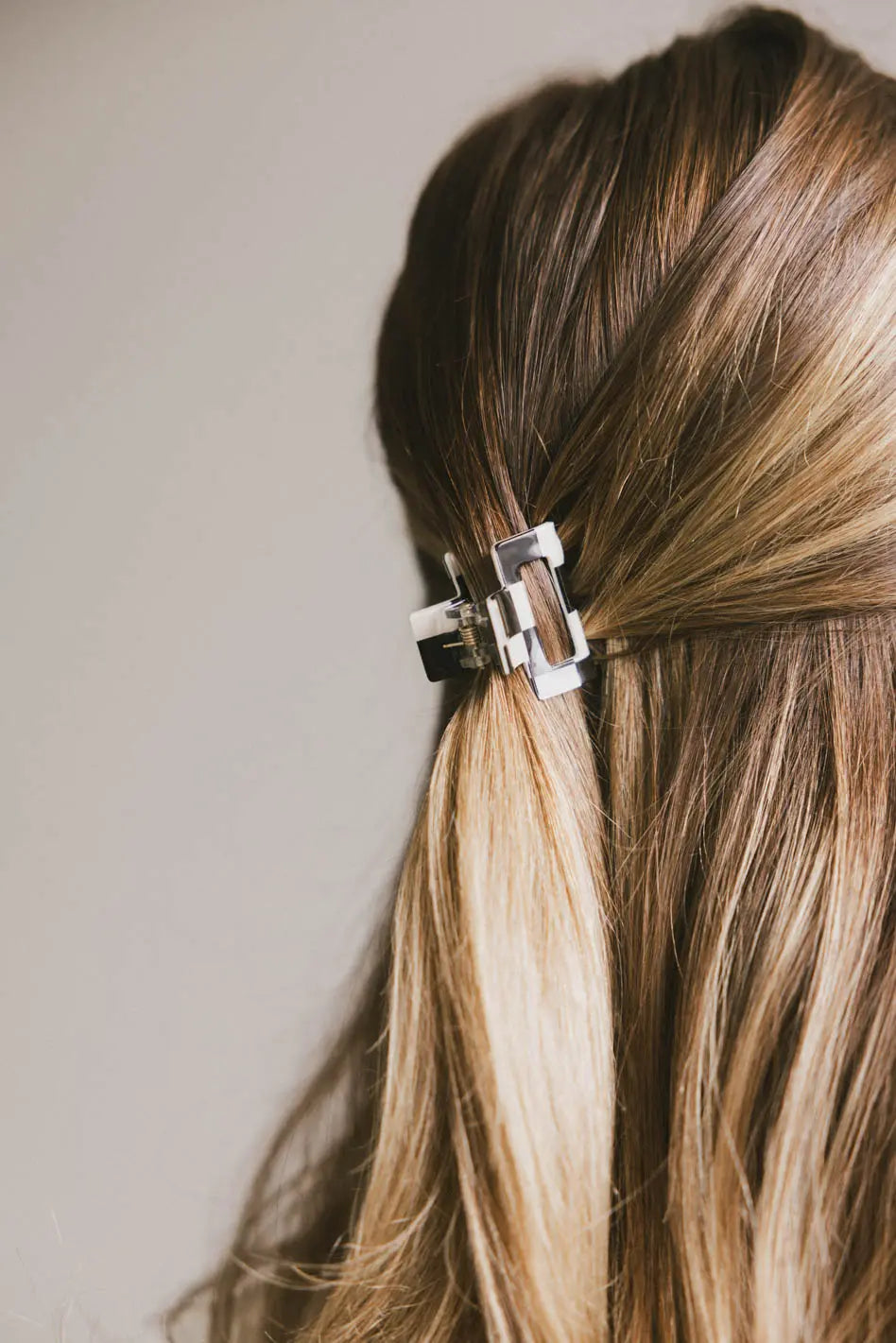 Black Checkered Mini Cutout Claw Hair Clip - Trendy Hair Accessory for Women & Girls, Perfect for Ponytails, Buns & Everyday Hairstyles