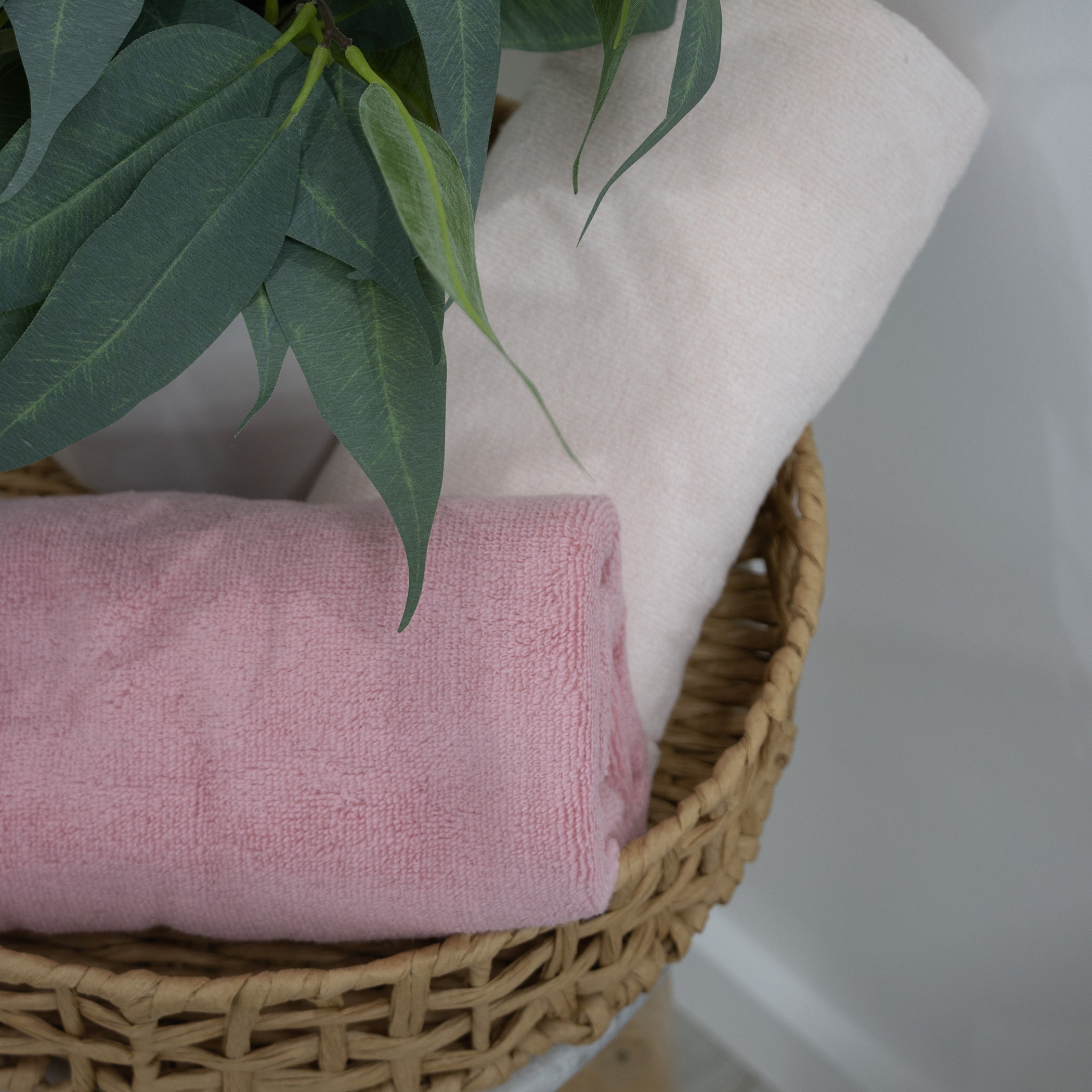 Premium Nordic 2-Pack Bath Towels - Dusty Berry & Rose Colors | Soft Absorbent Quick-Dry Towels for Spa, Bathroom & Beach Use