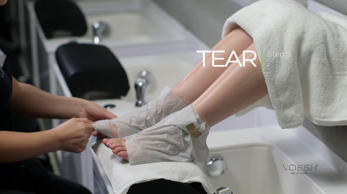 Premium Collagen Infused Moisturizing Socks for Women - Soft Spa Foot Treatment - Voesh Luxury Foot Care for Dry Cracked Heels - Perfect for At-Home Pedicures & Relaxation