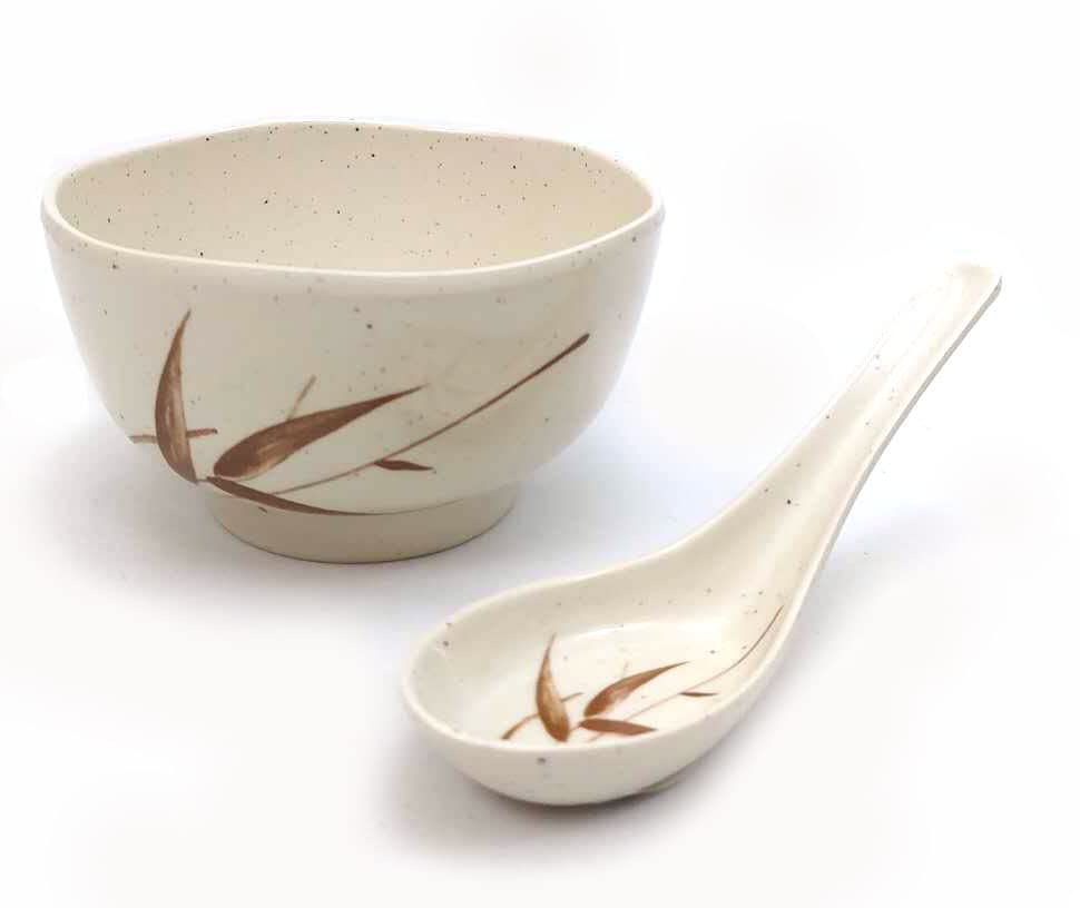 60 Pack Japanese Style Soup Spoons - Asian Rice, Pho, Ramen & Wonton Soup Spoons - Beige Reed Design for Home Dining, Restaurants & Takeout Meals