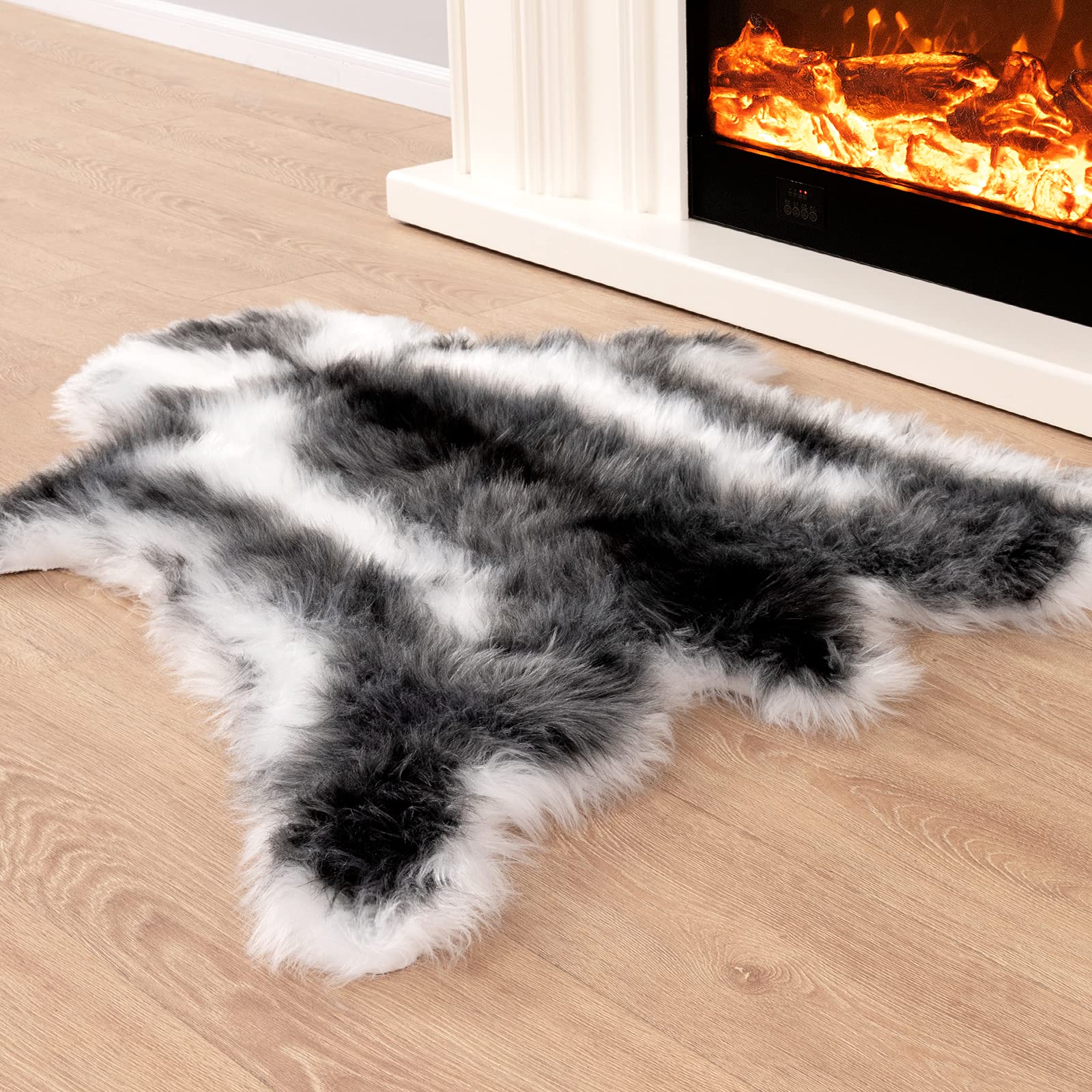 Luxury Soft Faux Fur Area Rug - 3x3 ft Black Fluffy Carpet for Bedroom, Living Room Decor | Cozy Reindeer Hide Style Throw Rug for Home, Floor Mat & Warm Winter Decor