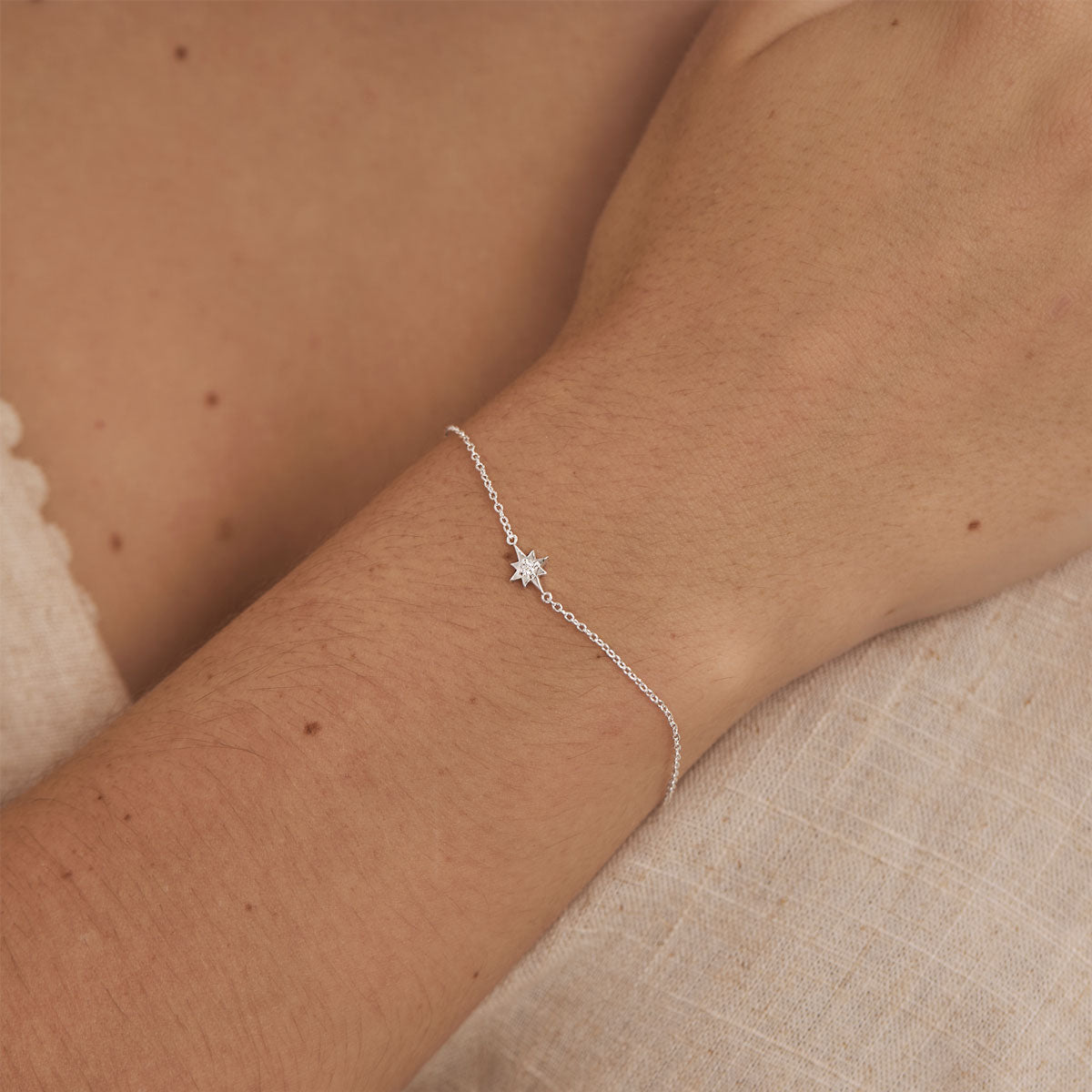 Lucida Star Bracelet - Elegant & Shining Adjustable Bracelet for Women | Perfect for Gifts, Parties & Everyday Wear