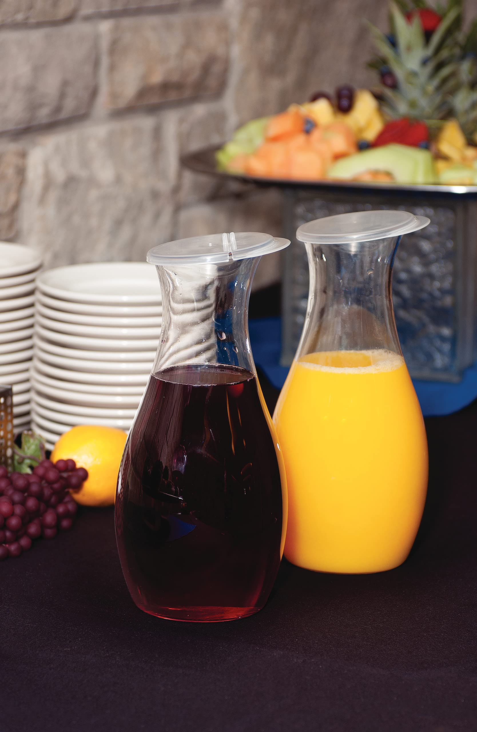 Carlisle 7090307 Cascata 1.5L Clear Plastic Juice Carafe - BPA-Free Beverage Dispenser for Restaurants, Catering & Home Use (Pack of 12) - Perfect for Iced Tea, Lemonade, Party Drinks & Refrigerator Storage