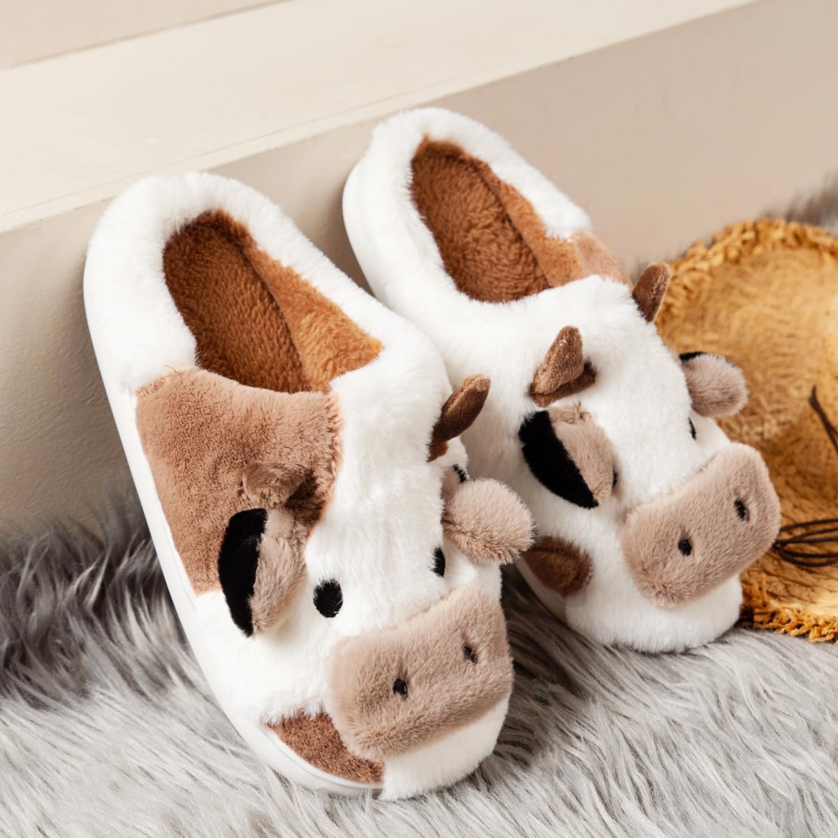 Women's Cute Cow Slippers - Warm Winter Animal House Shoes with Fluffy Soft Fur | Perfect for Indoor Comfort, Gifts & Kawaii Homewear
