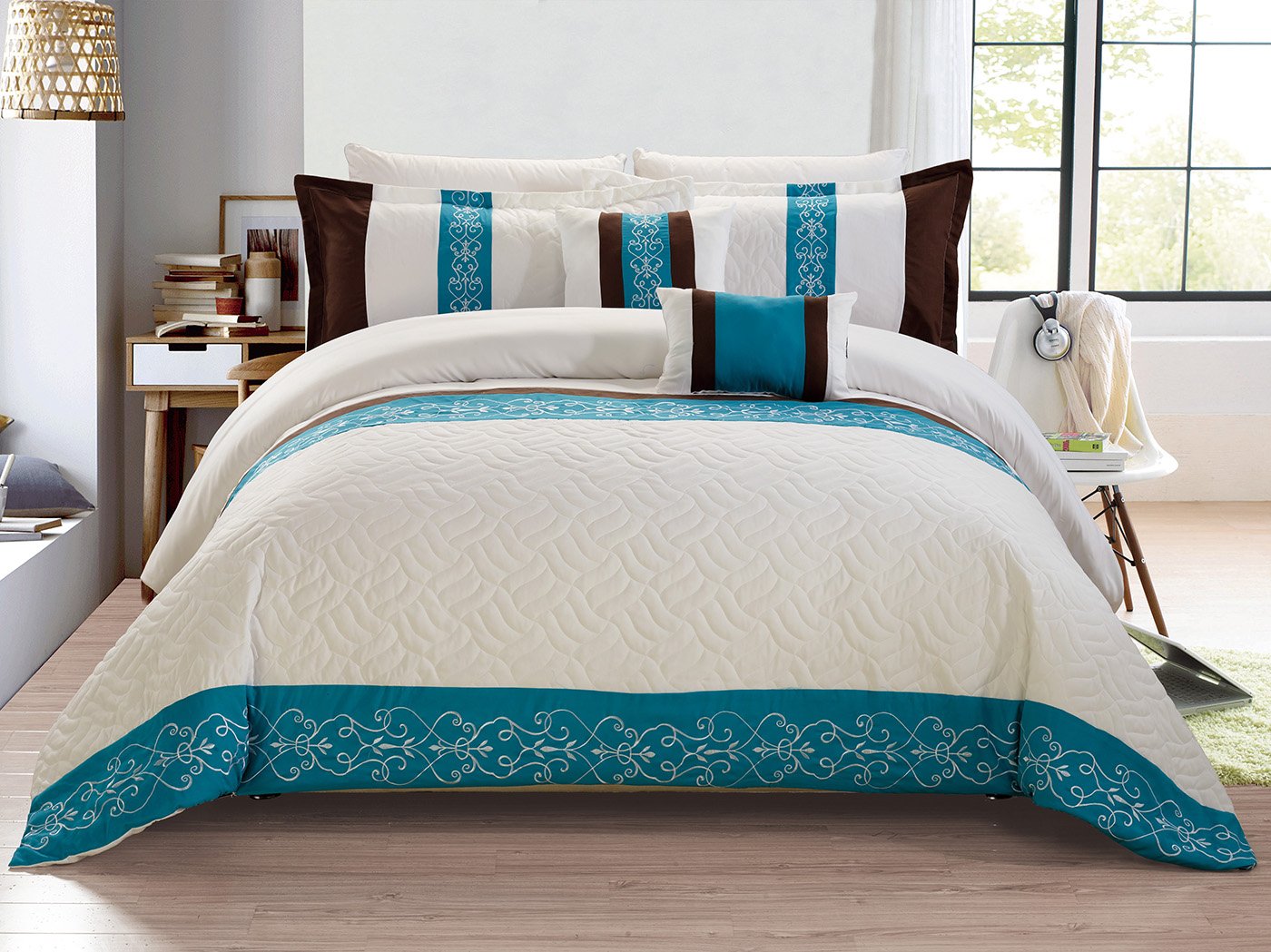 Embroidered Teal 5-Piece King Size Comforter Set with Shams & Decorative Pillows | Luxury Bedding for Master Bedroom, Guest Room & Home Decor