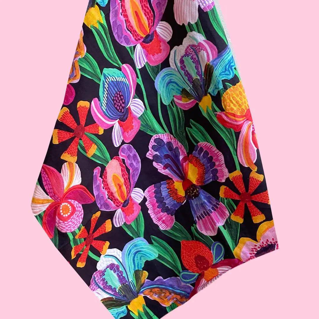 Premium Irises & Orchids Tea Towel Set - 100% Cotton Absorbent Kitchen Towels for Drying Dishes, Decor & Gift - Perfect for Home, Kitchen & Hostess Gifts