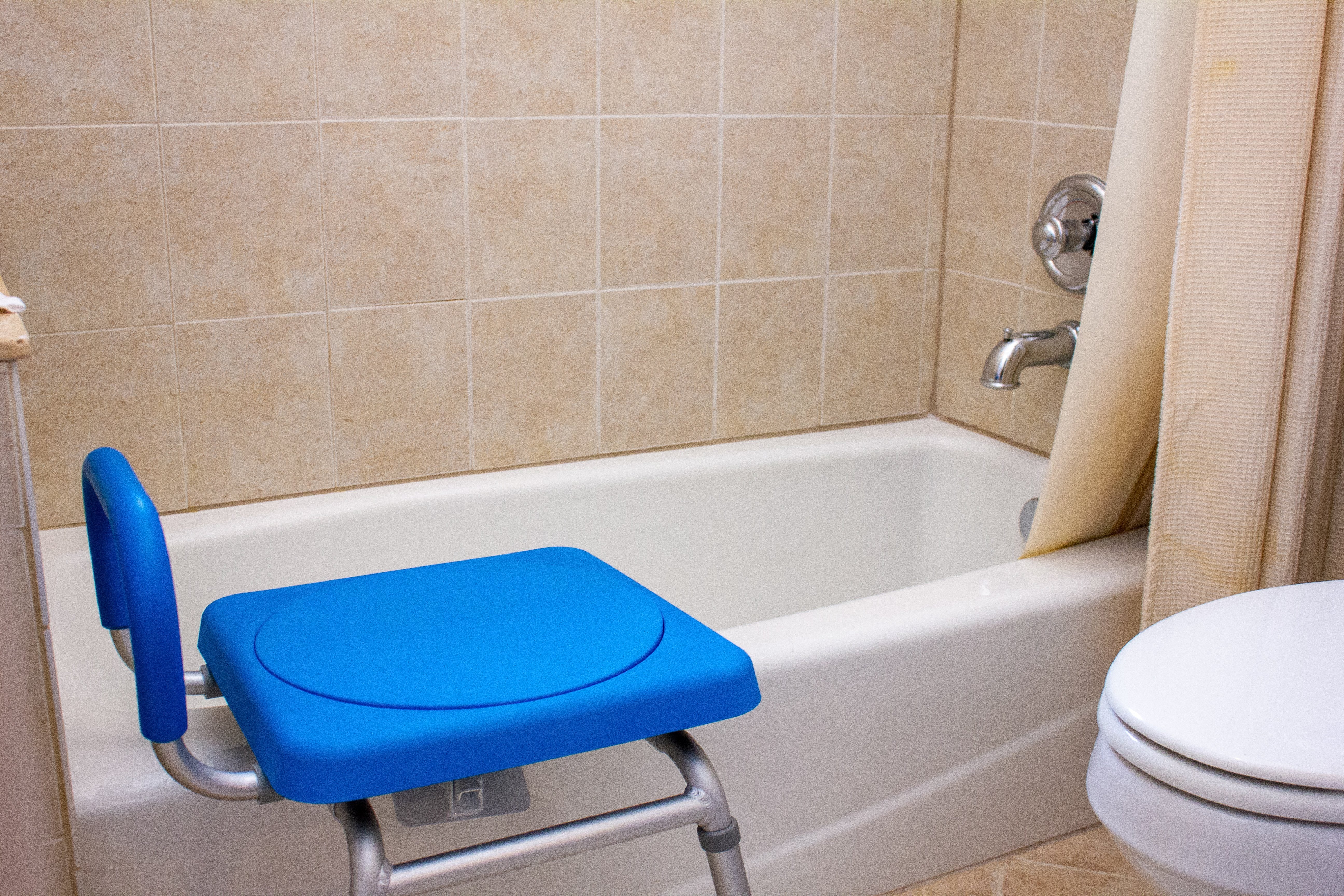 Roundabout™ Rotating Bathtub Transfer Seat - Safe Swivel Shower Chair for Elderly & Disabled - Non-Slip Bathroom Mobility Aid for Easy Entry/Exit - Perfect for Assisted Living & Home Care