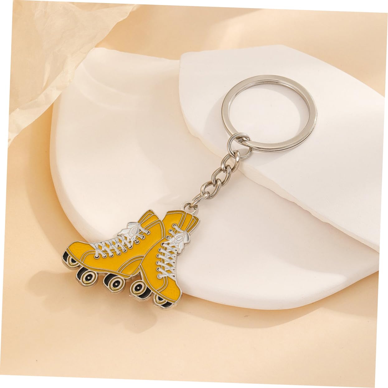FOYTOKI Cute Skates & Shoe Keychain Set - Fashion Keyring Pendant for Bags, Backpacks, Keys & Gifts - Perfect for Everyday Use, School, Office & Travel Accessories