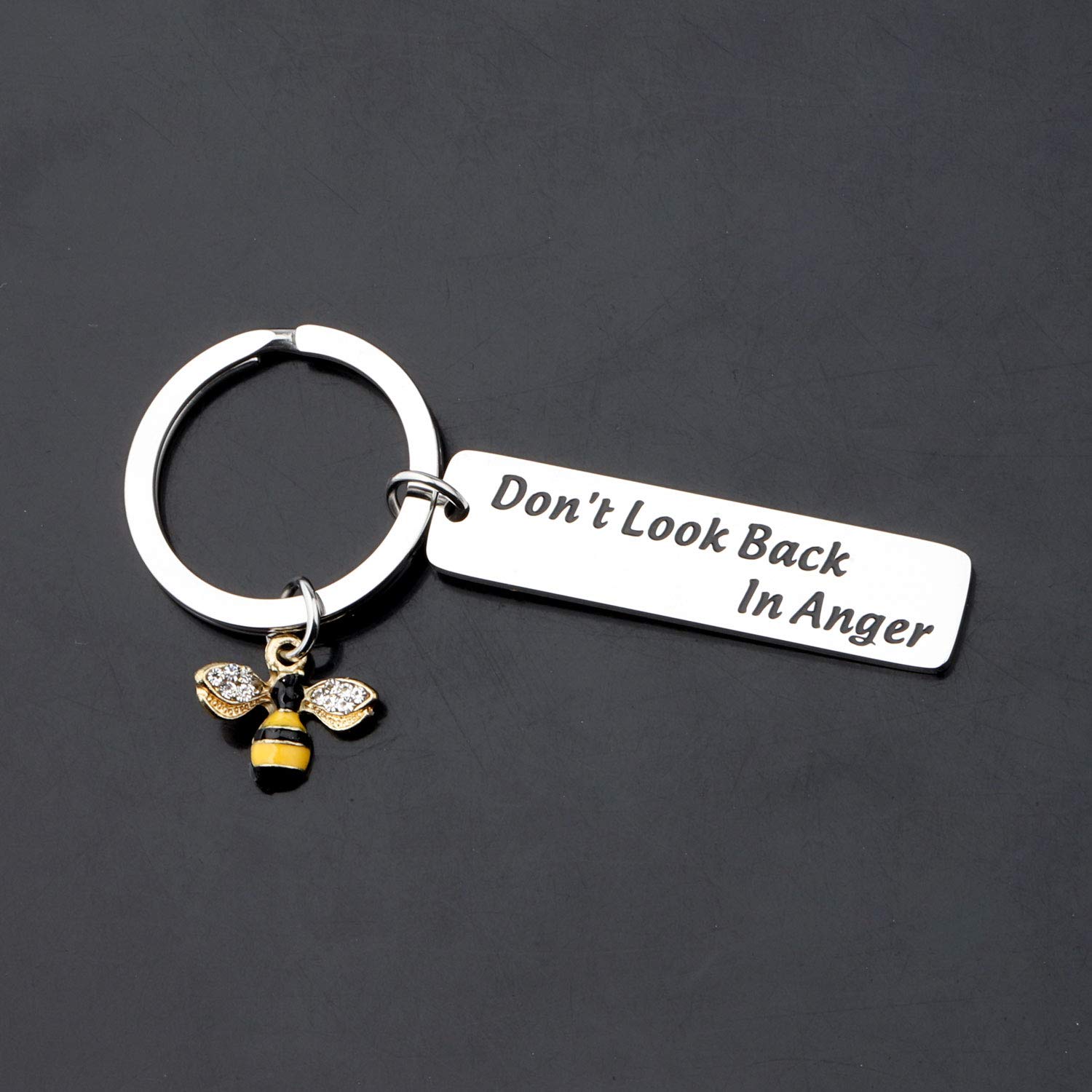 Bee Quote 'Don't Look Back In Anger' Keychain - Unique Bee Jewelry Gift for Bee Lovers, Cute Bee Charm Keyring for Women & Men - Perfect for Backpacks, Purses, or as Thoughtful Birthday Gifts