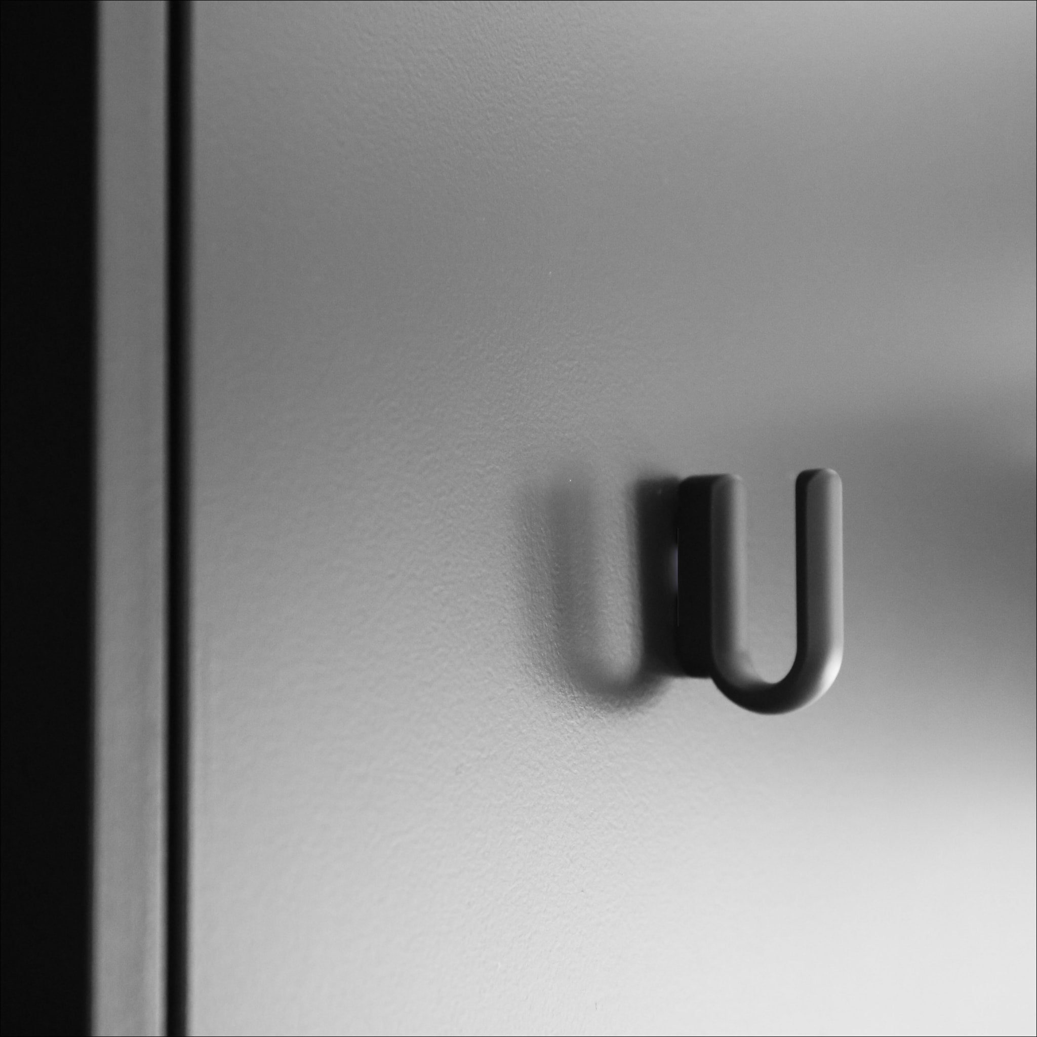 DESIGNSTUFF U-Shaped Wall Hooks - Heavy Duty Black Metal Hooks for Hanging Coats, Hats, Keys & Home Organization - Perfect for Entryway, Garage & Closet Storage