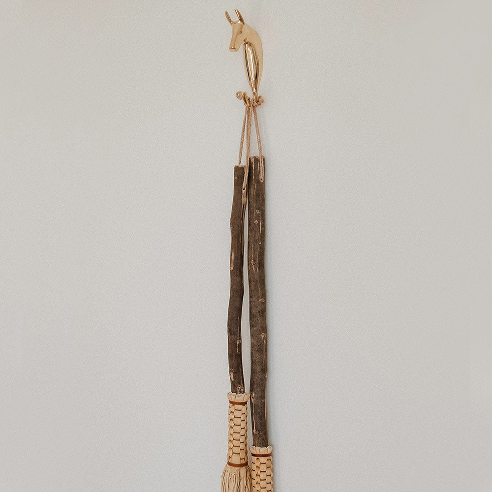 Premium Broomcorn Cobwebber - Natural Dusting & Cleaning Brush for Home, Office & Garage - Ideal for Removing Cobwebs, Dust & Debris from Ceilings, Walls & Corners