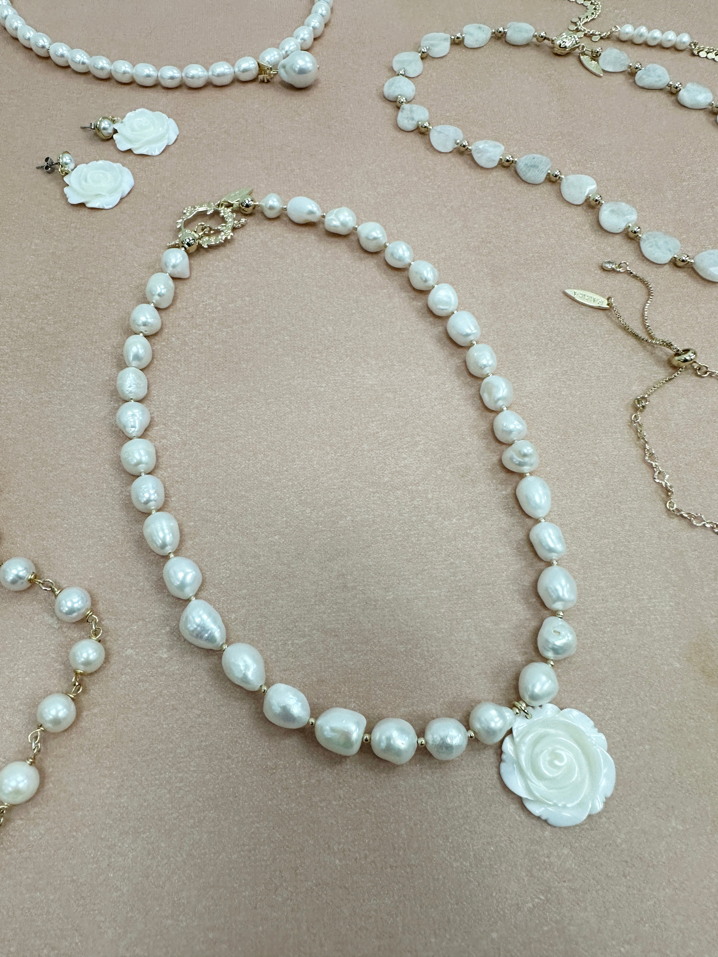 Elegant Freshwater Pearl Choker Necklace with Rose Pendant - Perfect for Weddings, Date Nights & Special Occasions | LN062