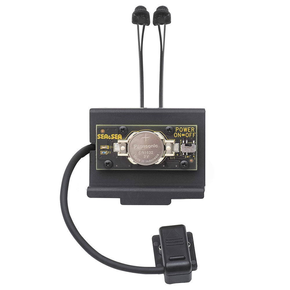 Sea & Sea Manual Flash Trigger (MFT/CN) for Canon and Nikon Cameras - Perfect for Underwater Photography and Studio Lighting