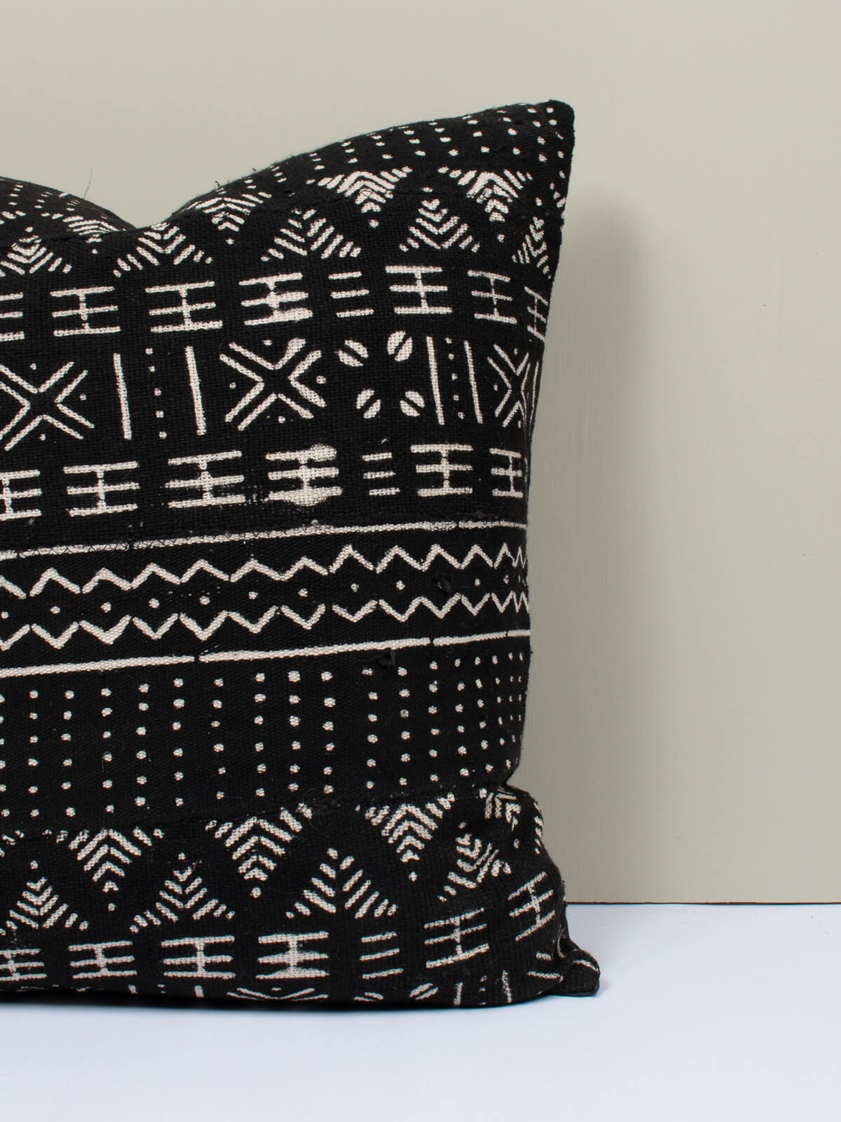 Stylish Dots Mudcloth Cushions - Handmade Boho Throw Pillow Covers for Sofa, Bed & Home Decor - Perfect for Living Room, Bedroom & Bohemian Interior Design