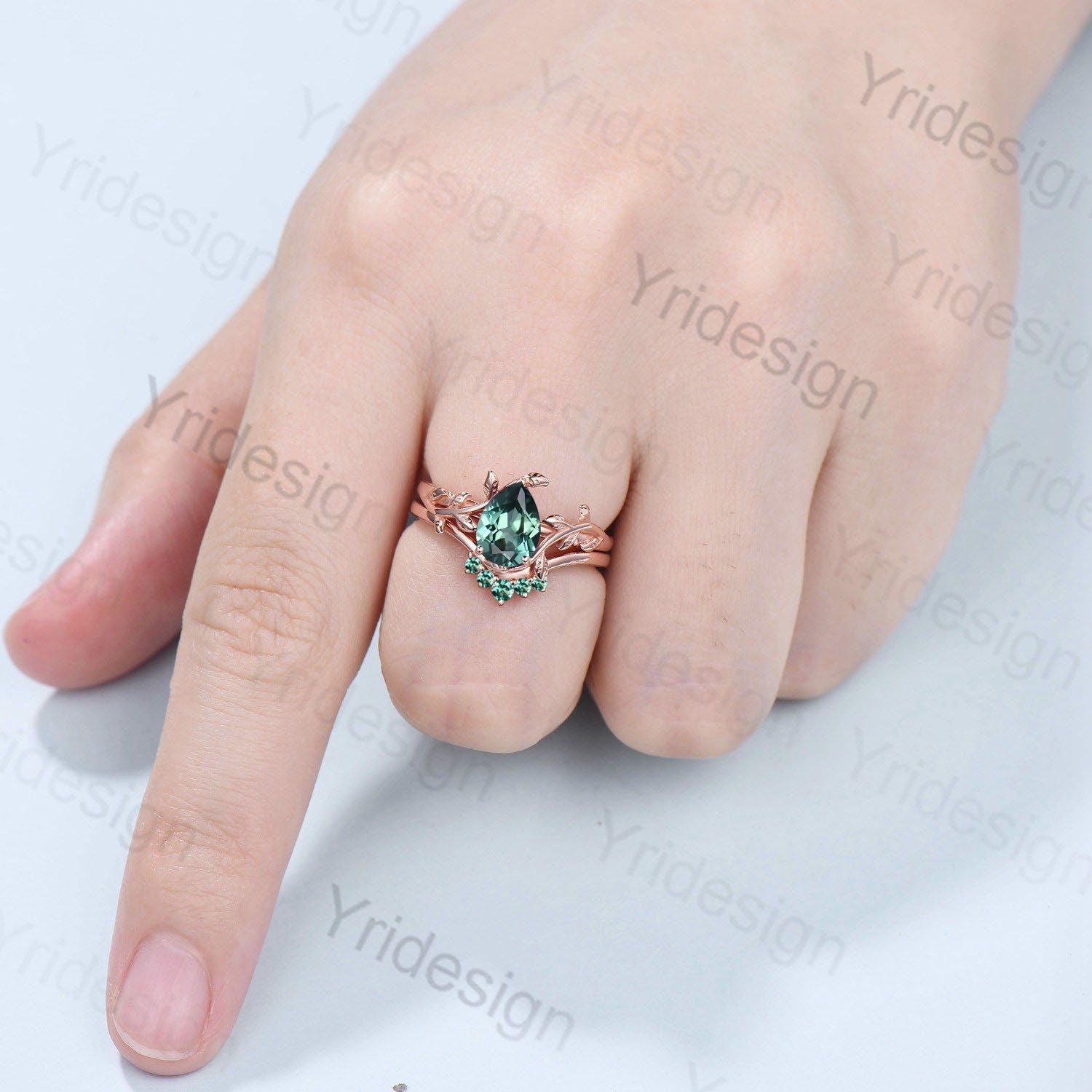 Elegant Teardrop Green Sapphire Solitaire Ring - Nature Inspired Vintage Wedding & Engagement Ring Set for Women - Perfect for Bridal, Anniversary, and Special Occasions
