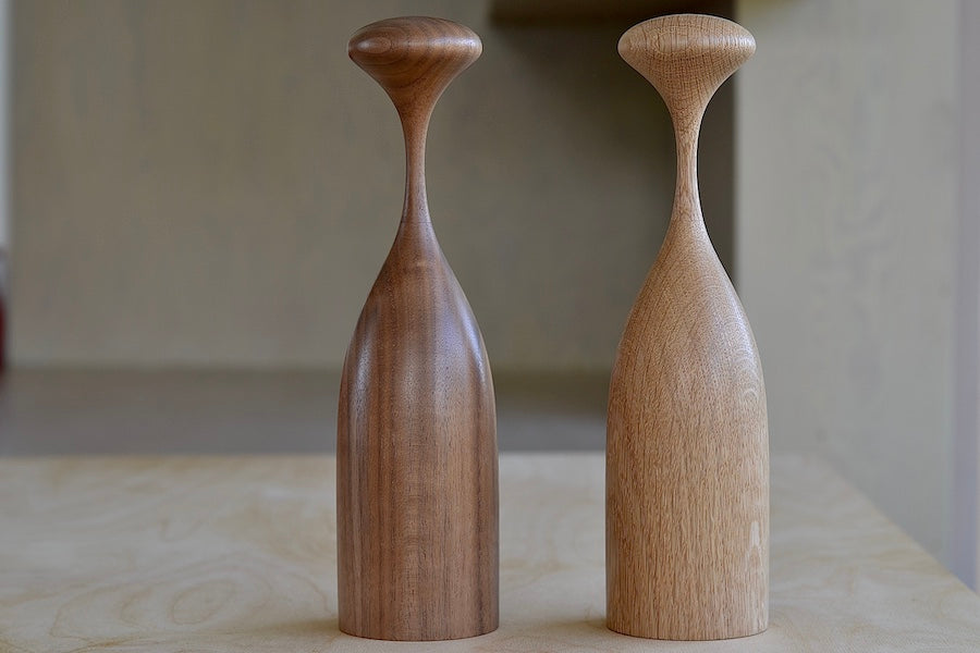 Premium Serratus Pepper Mill - Handcrafted Black Walnut & White Oak Wood - Perfect for Gourmet Cooking, Kitchen & Dining Table Decor