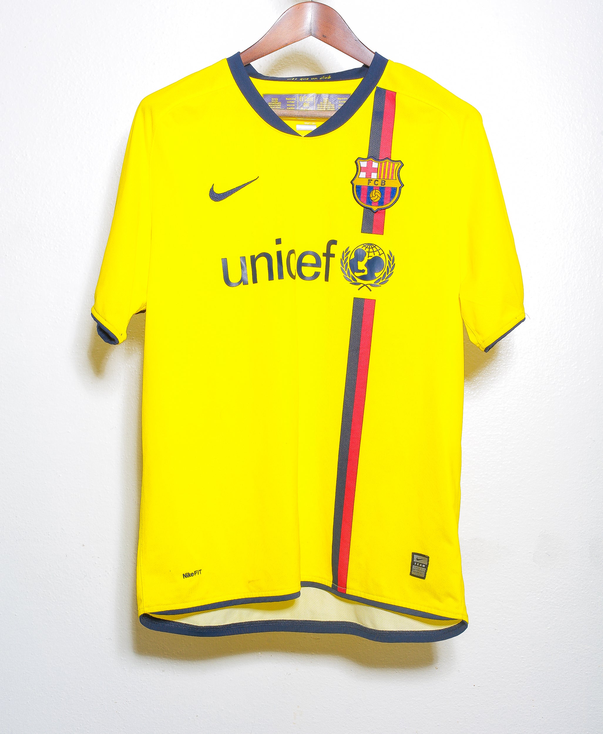 Authentic 2008-2009 FC Barcelona Away Jersey #10 Lionel Messi (Size L) - Perfect for Soccer Games, Fan Collections & Sports Memorabilia