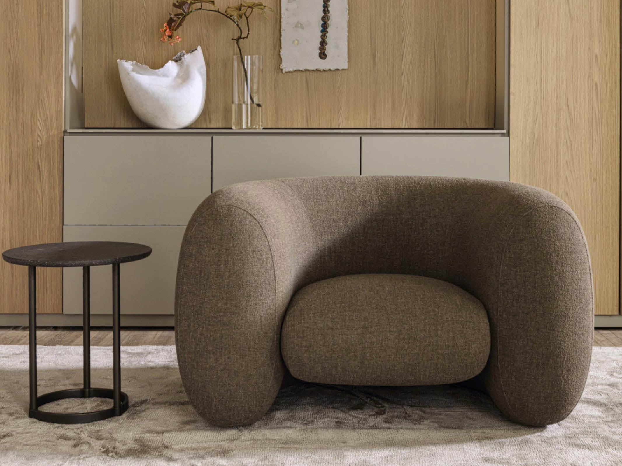 Premium Cinnamon Brown Accent Chair - Stylish & Comfortable Living Room Seating for Home, Office, or Reading Nook