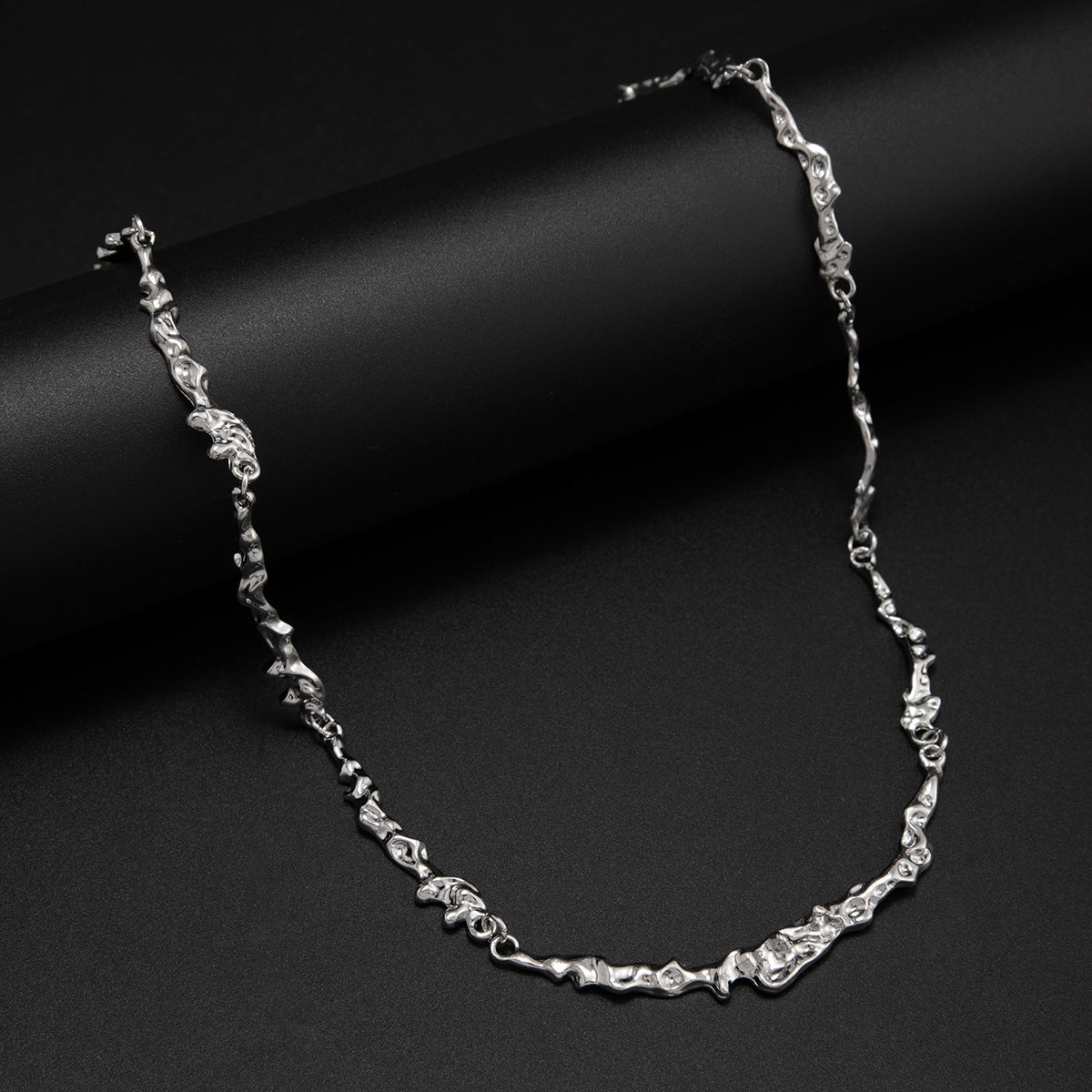 Trendy Irregular Molten Unisex Chain Necklace HN2700 - Perfect for Casual Outfits, Layering & Gift Giving