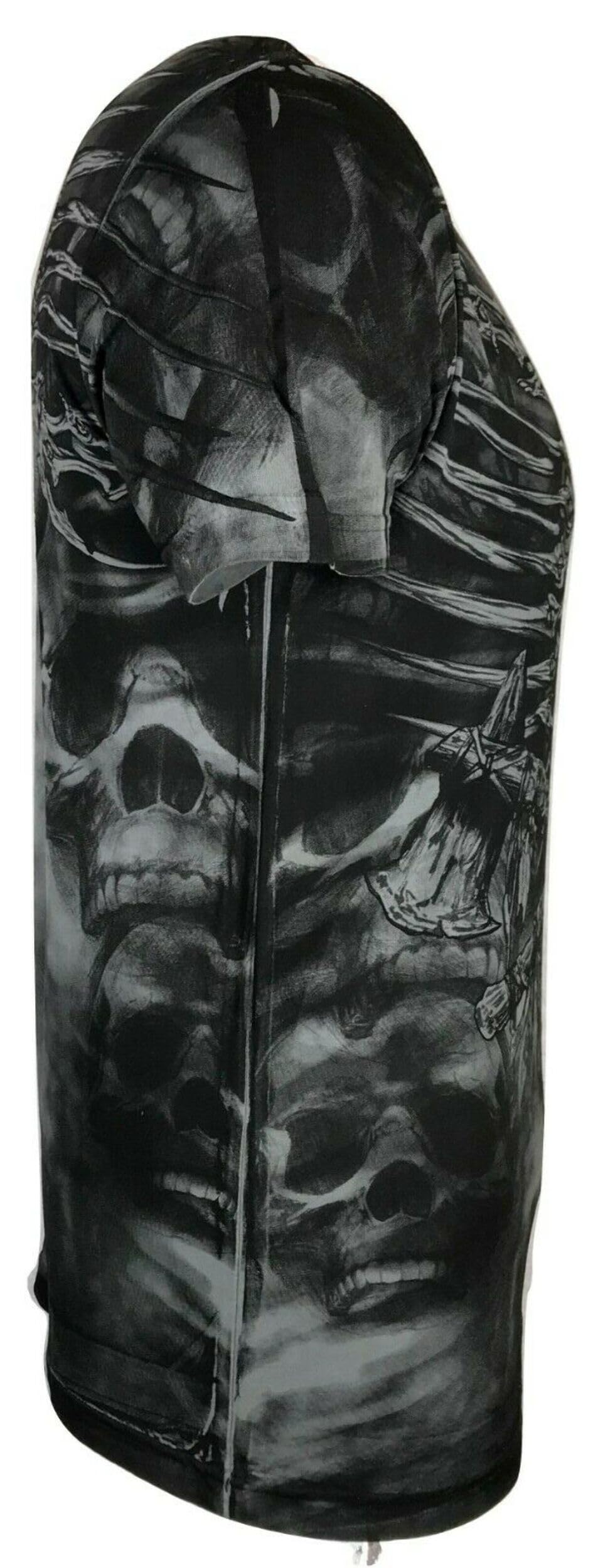 Xtreme Couture by Affliction Men's Graphic T-Shirt with Iron Bones & Skulls Design | Streetwear Fashion for Casual Wear & Gym Outfits