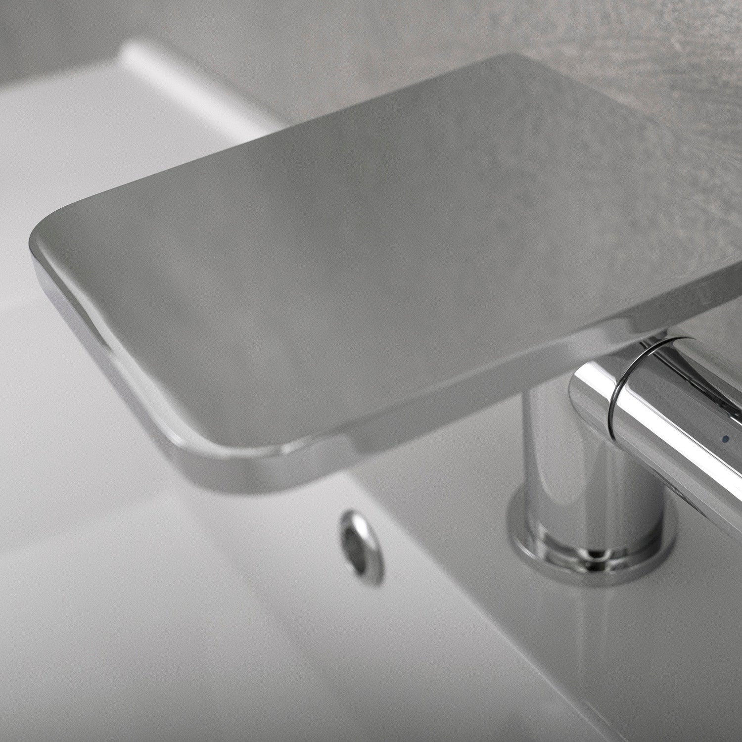 DAX Single Handle Waterfall Bathroom Faucet - Brass Body with Chrome Finish, 5 5/16 x 4 5/16 Inches (DAX 9888) - Perfect for Modern Bathroom Vanities and Spa-Like Showers