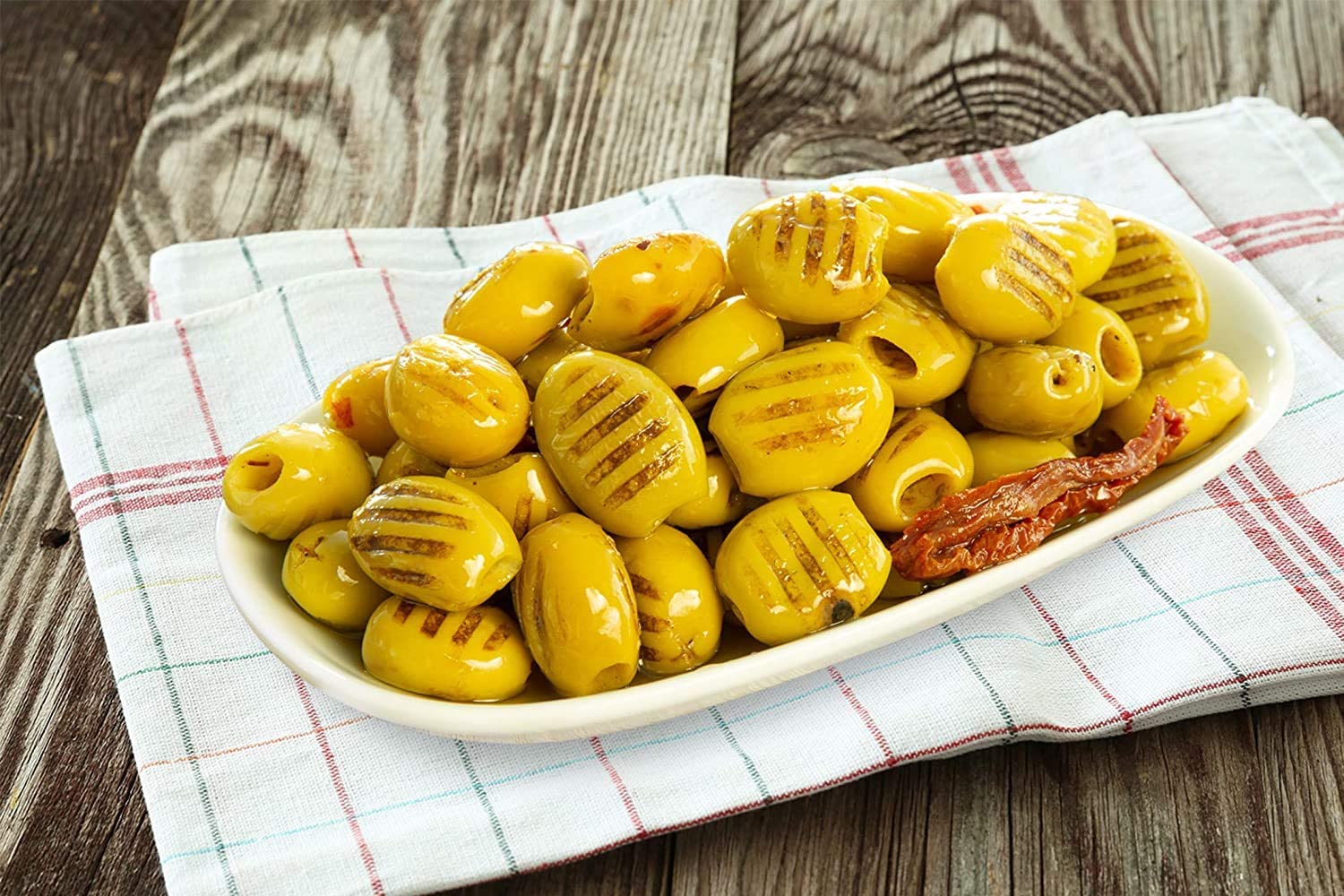 Premium Grilled & Pitted Green Olives from Turkey – Hand-Picked, Marinated in Fresh Spices, 3-Pack | Perfect for Salads, Charcuterie Boards & Mediterranean Dishes