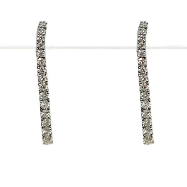 18K White Gold Diamond Stud Earrings for Women - Elegant & Timeless Jewelry Gift for Wedding, Anniversary & Special Occasions