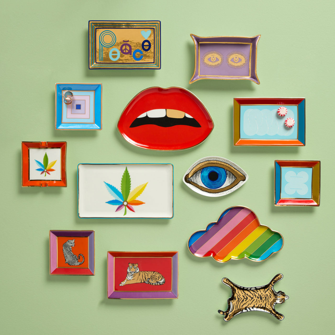 Elegant Lips-Shaped Trinket Tray | Jewelry & Key Holder | Perfect for Vanity, Dresser & Nightstand Organization