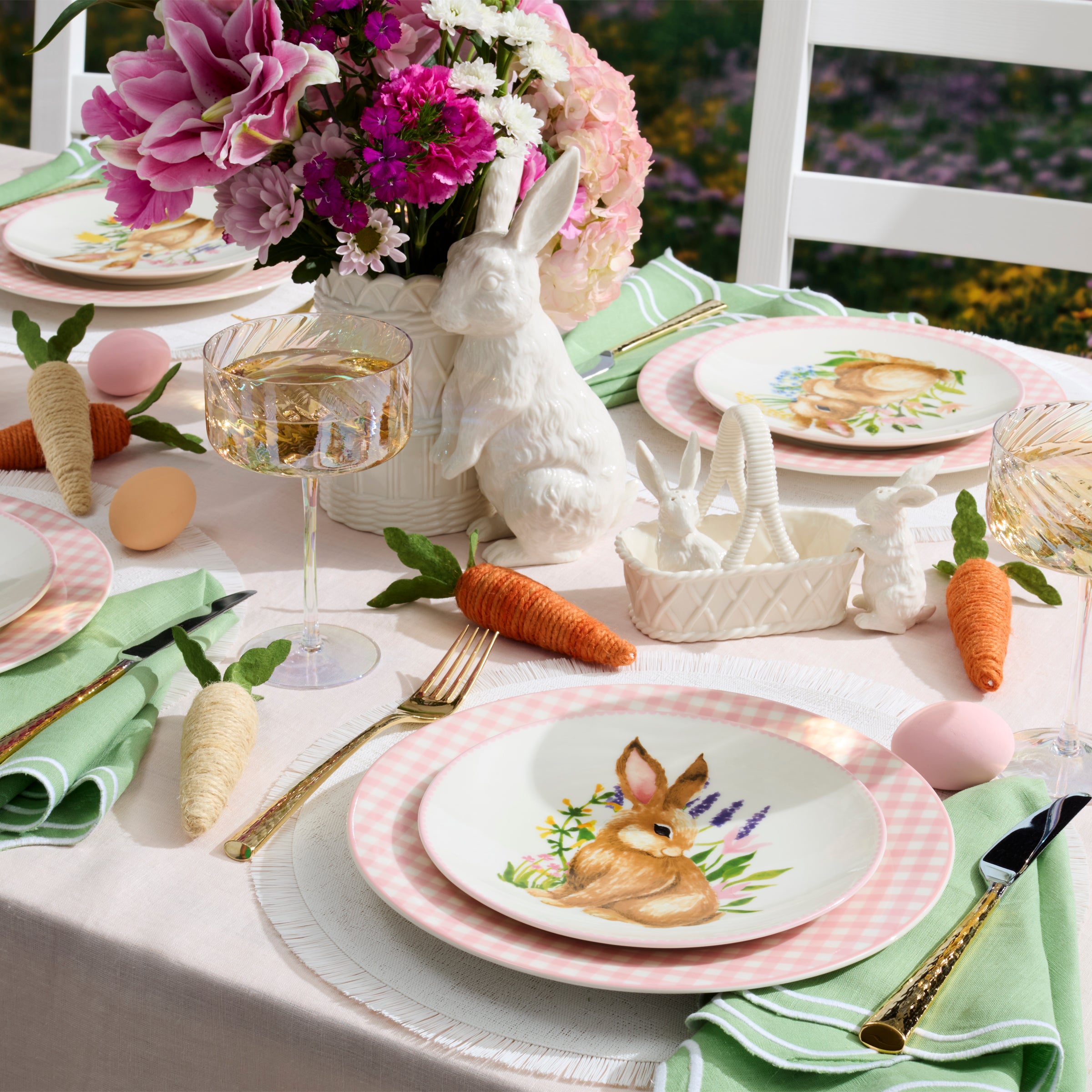 Easter Bunny Accent Plates Set of 4 - Cute Rabbit-Themed Dinnerware for Spring Celebrations, Holiday Parties & Home Decor