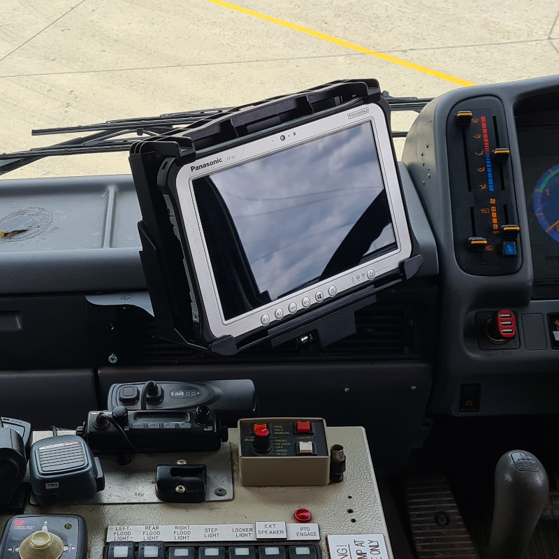 Hino 500 (1987-2002) Truck Dash Mount | Heavy Duty InDash Bracket for GPS & Navigation Devices | Secure Installation for Fleet & Commercial Vehicles