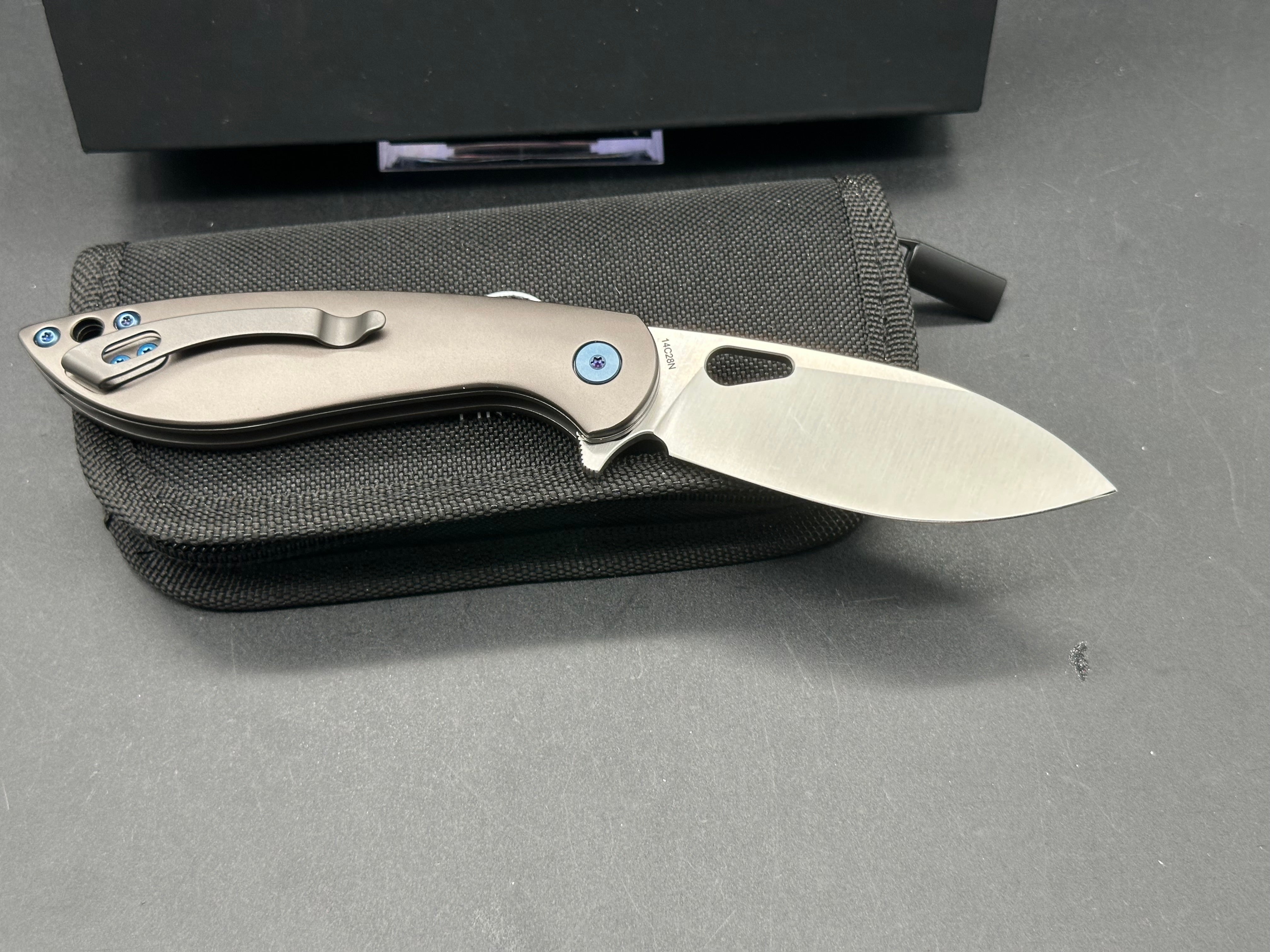 FINTISO COBRA Grey Aluminum Alloy Pocket Knife - 3.1