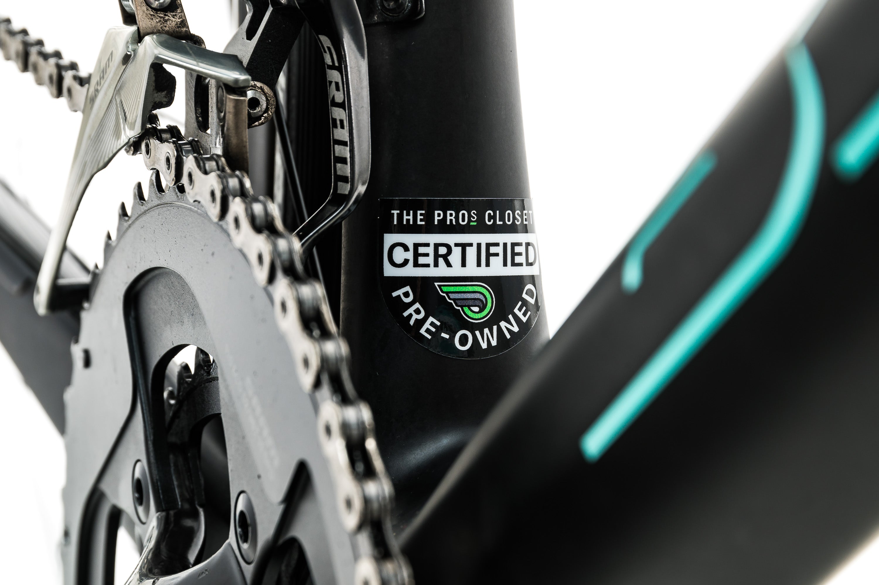 Bianchi Specialissima Road Bike 2017 - 57cm Carbon Frame Lightweight Racing Bicycle for Men - Perfect for Road Racing, Endurance Training & Long-Distance Cycling