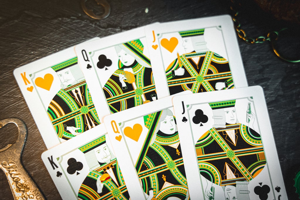 Premium Beer Themed Playing Cards - 52 Deck with Unique Beer Designs - Perfect for Parties, Game Nights & Gifts for Beer Lovers